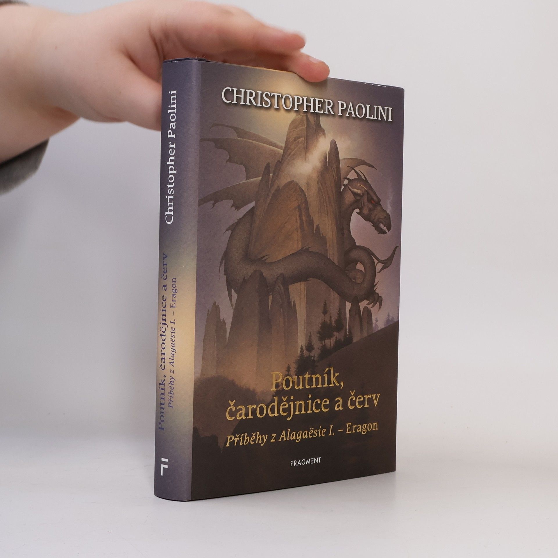 Christopher Paolini Poutník, čarodějnice a červ - Příběhy z Alagaësie I.