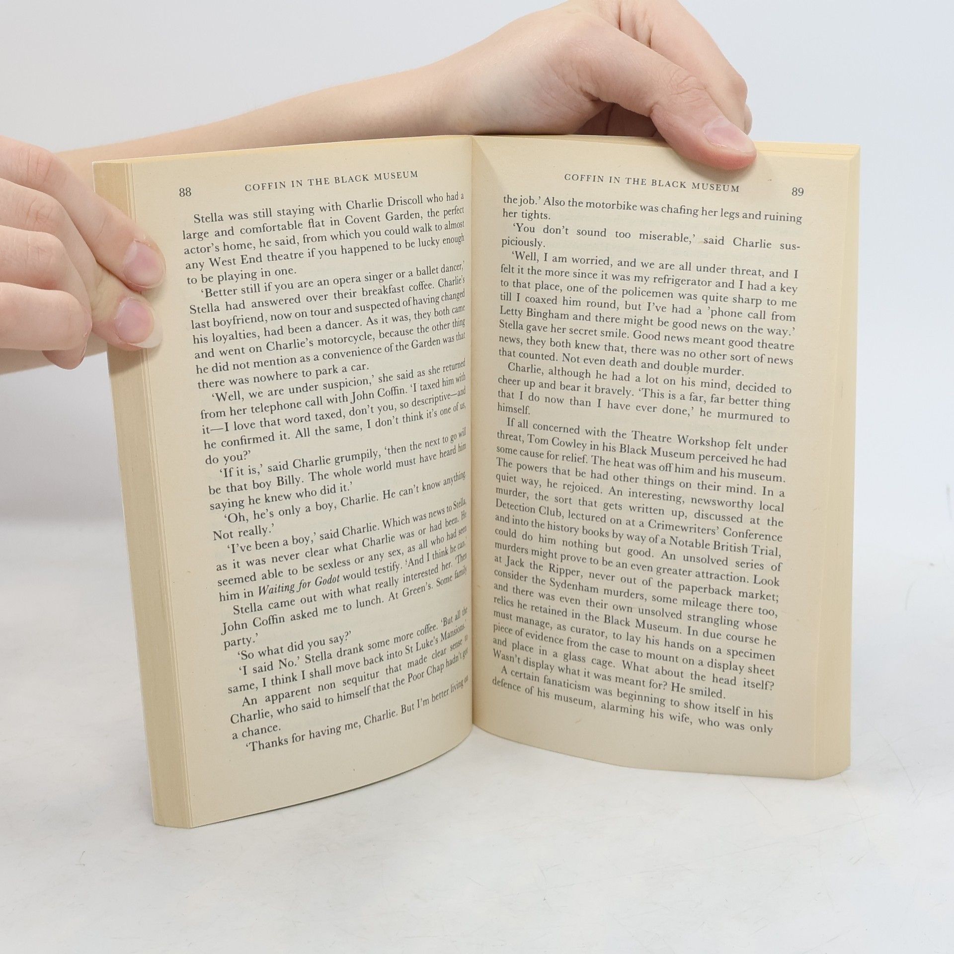 Gwendoline Butler Crime Club: Coffin in the Black Museum