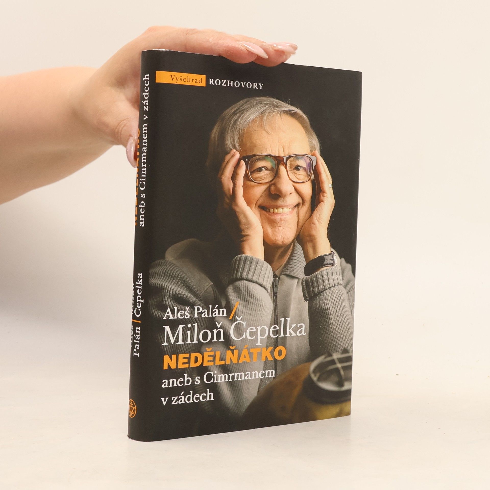 Miloň Čepelka Nedělňátko aneb S Cimrmanem v zádech