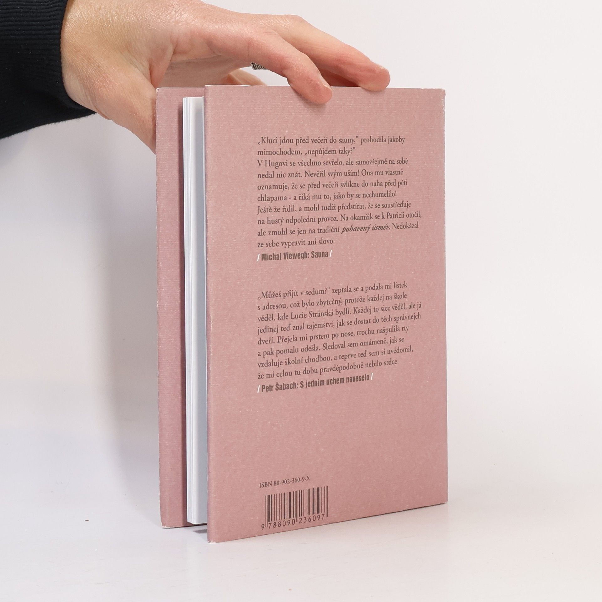 Collectif d'auteurs Miluj mě víc