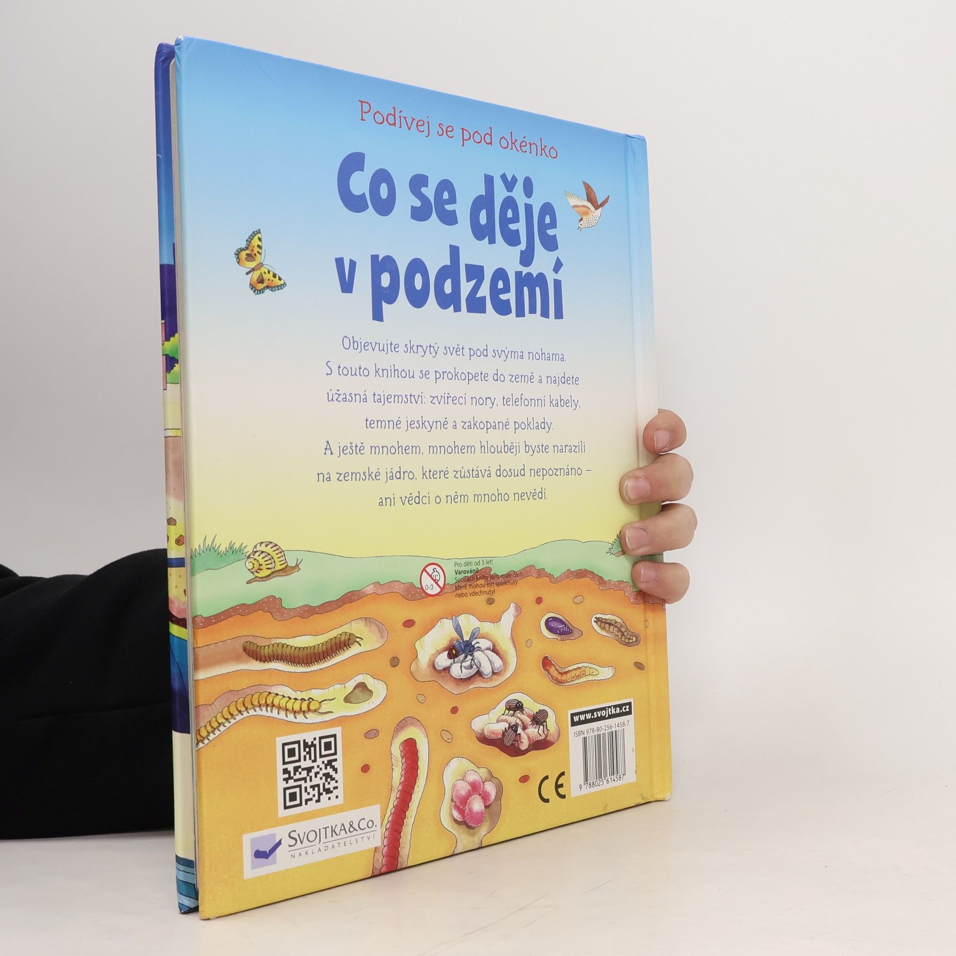 Alex Frith Co se děje v podzemí. Podívej se pod okénko