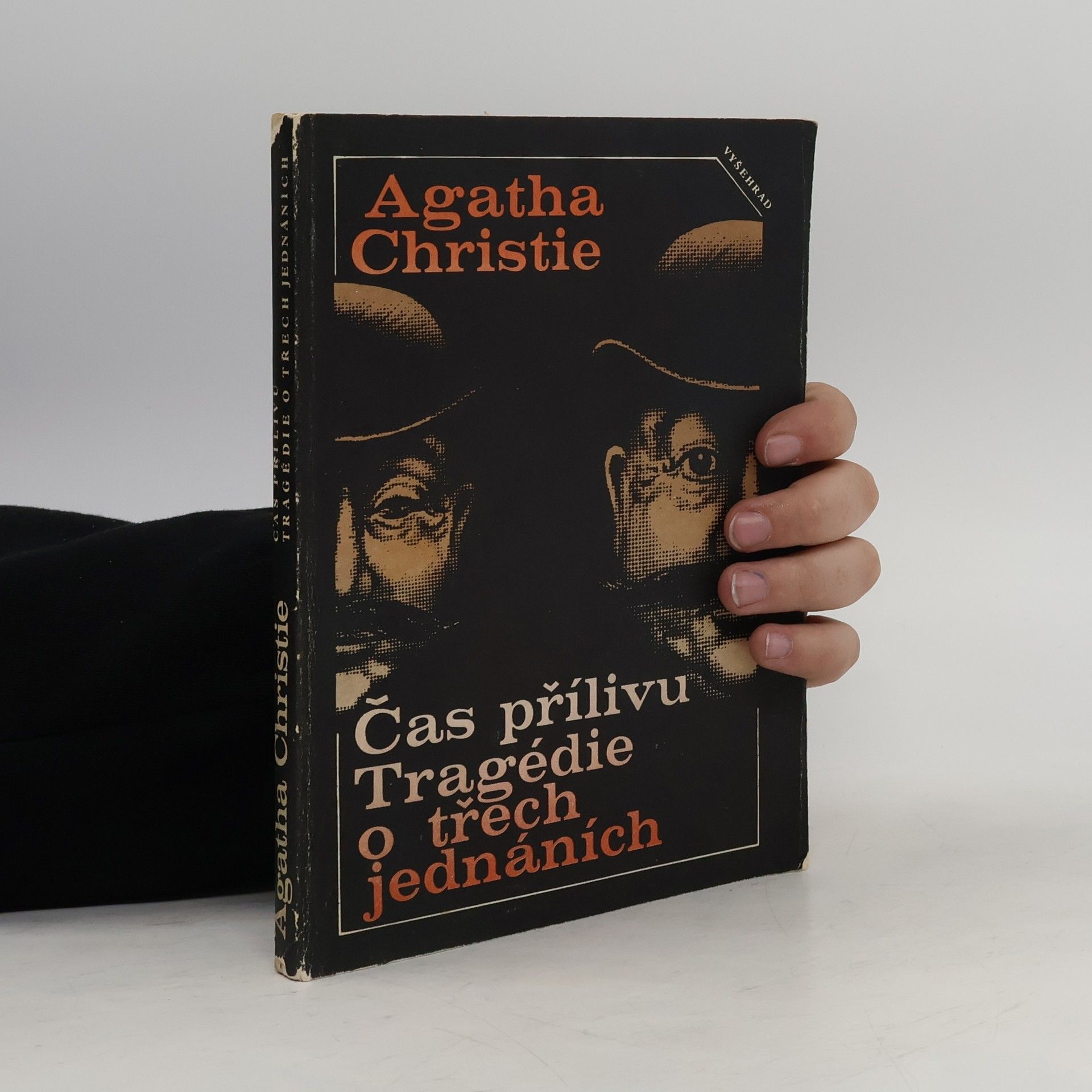 Agatha Christie Čas přílivu. Tragédie o třech jednáních