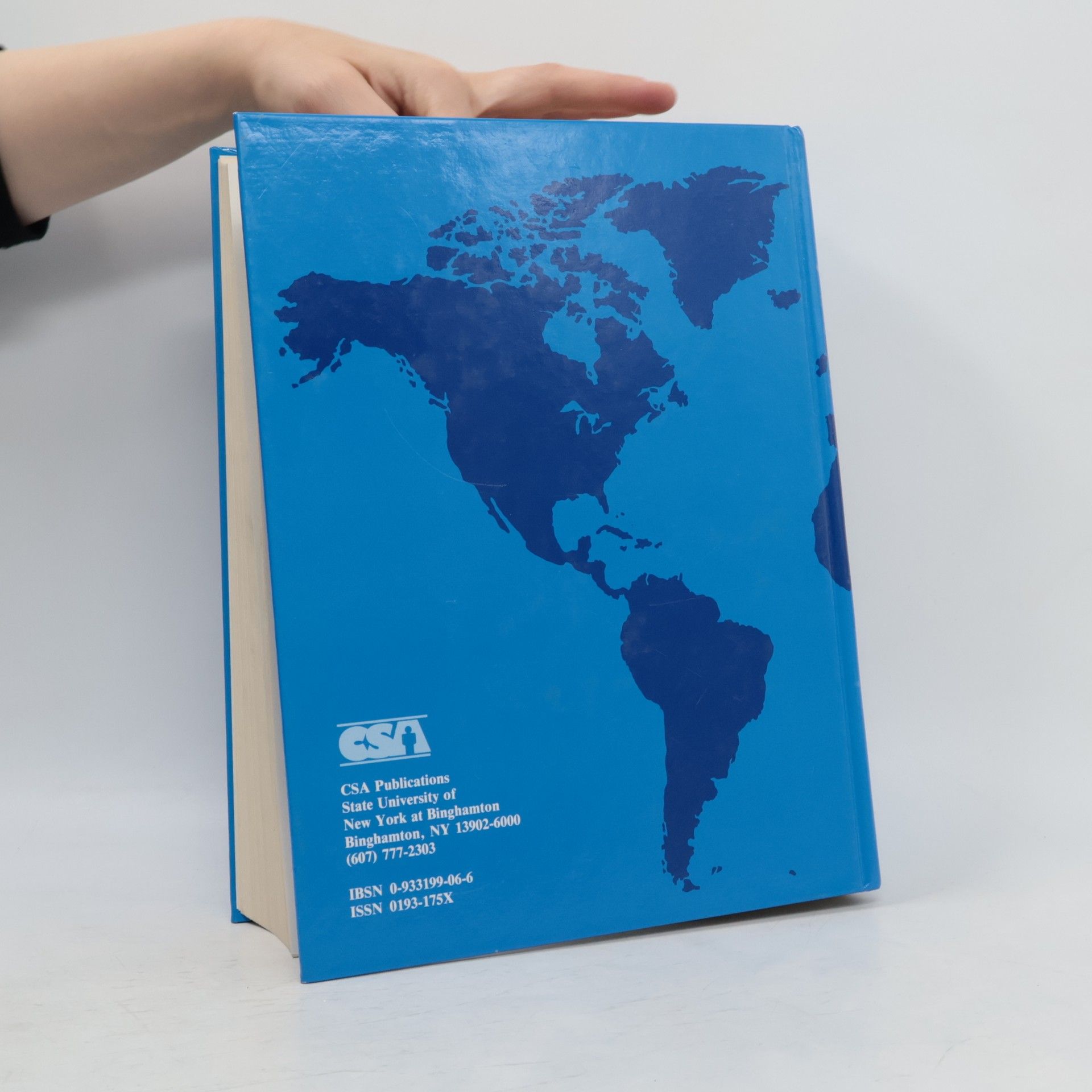 Autorenkollektiv Poilitical Handbook of the World 1990