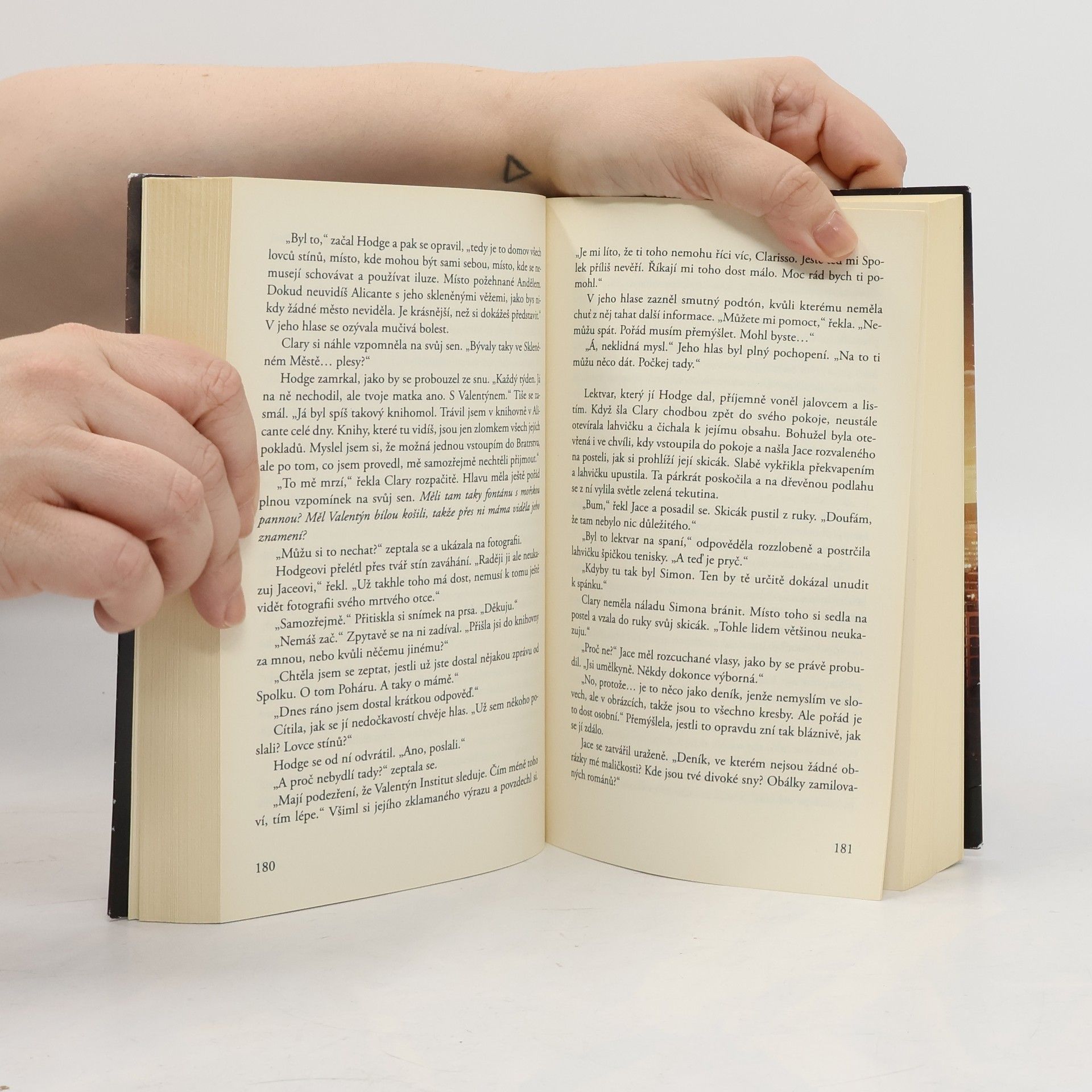 Cassandra Clare Nástroje smrti 1: Město z kostí