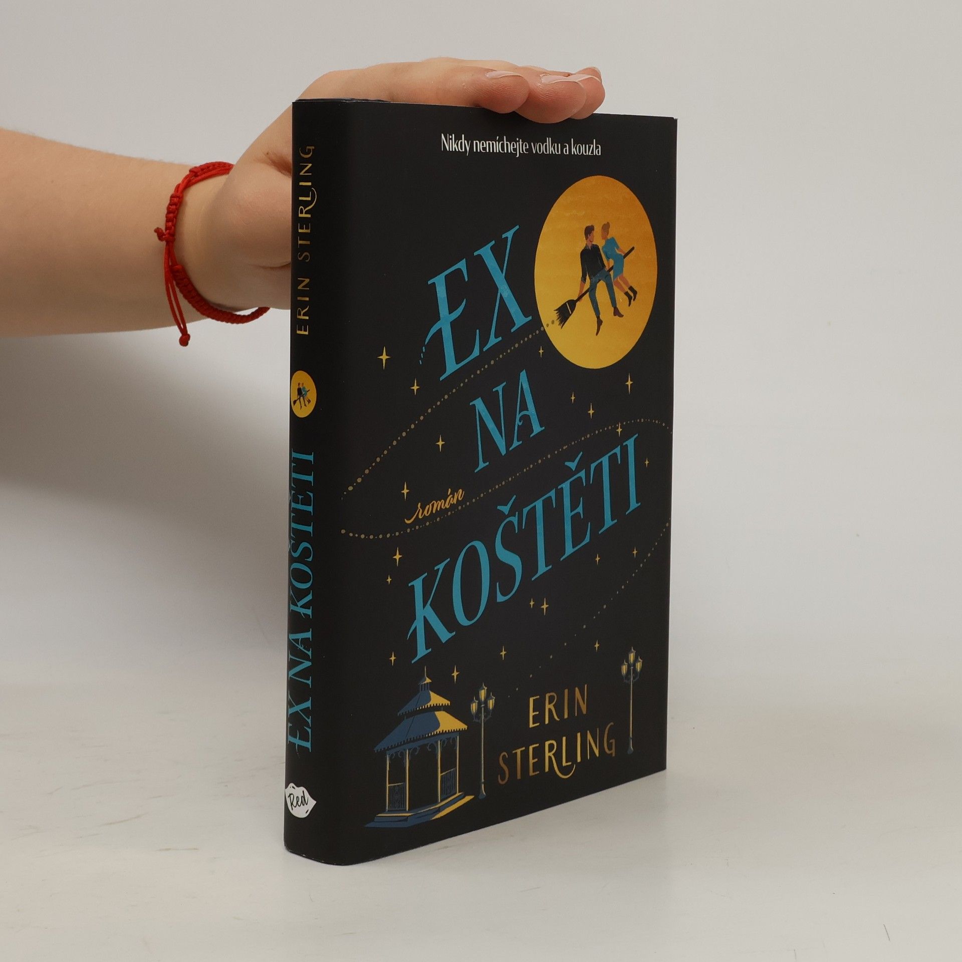 Rachel Hawkins Ex na koštěti