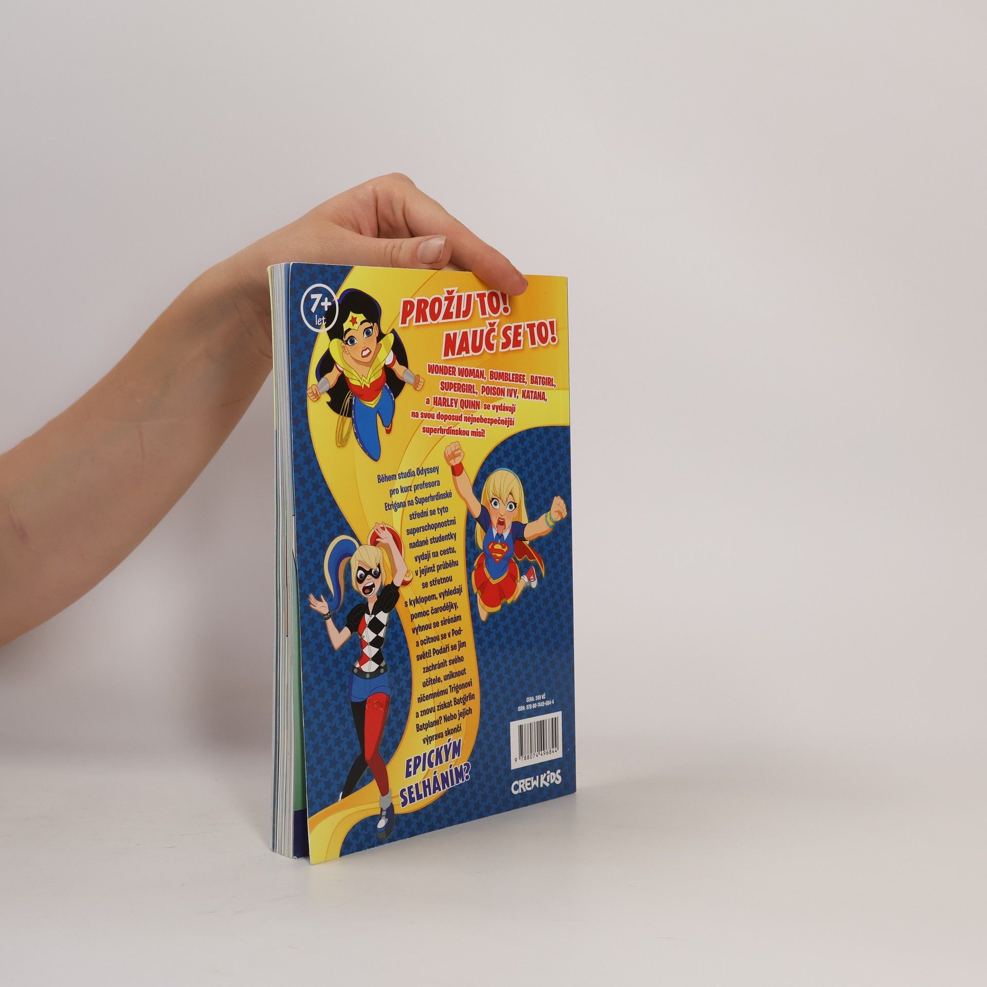 Shea Fontana DC Super-hrdinky. Hity a mýty