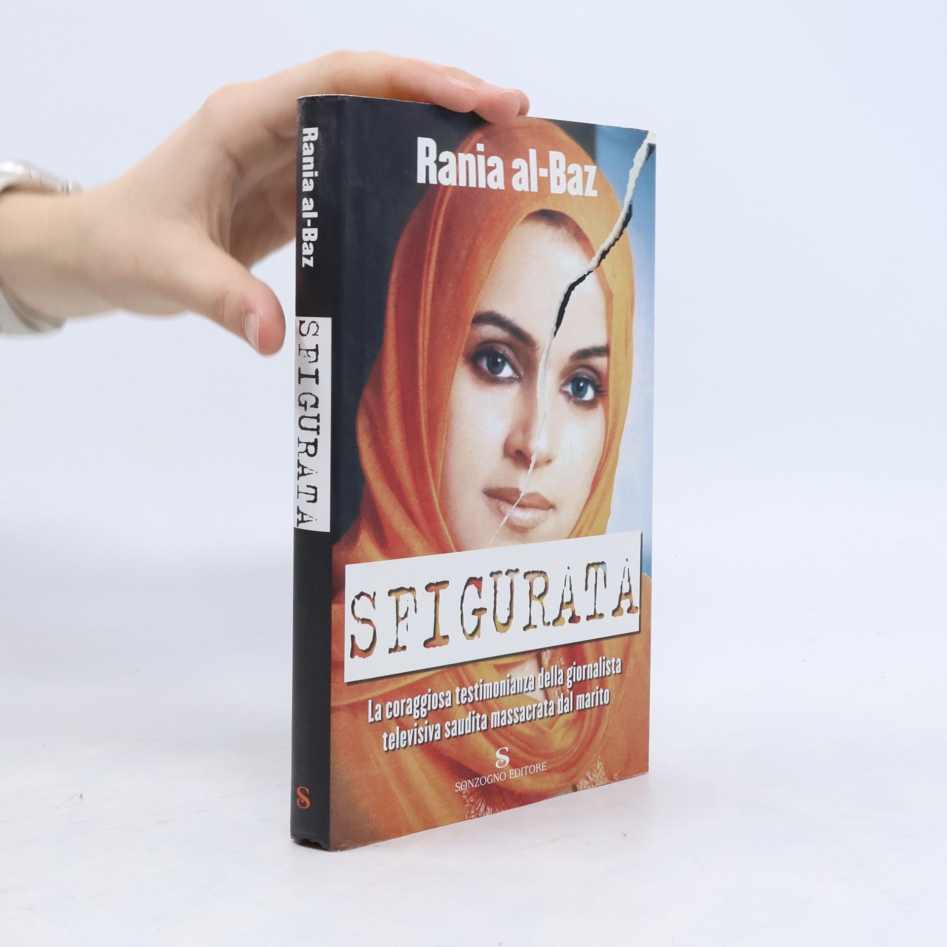 Rania Al-Baz Sfigurata