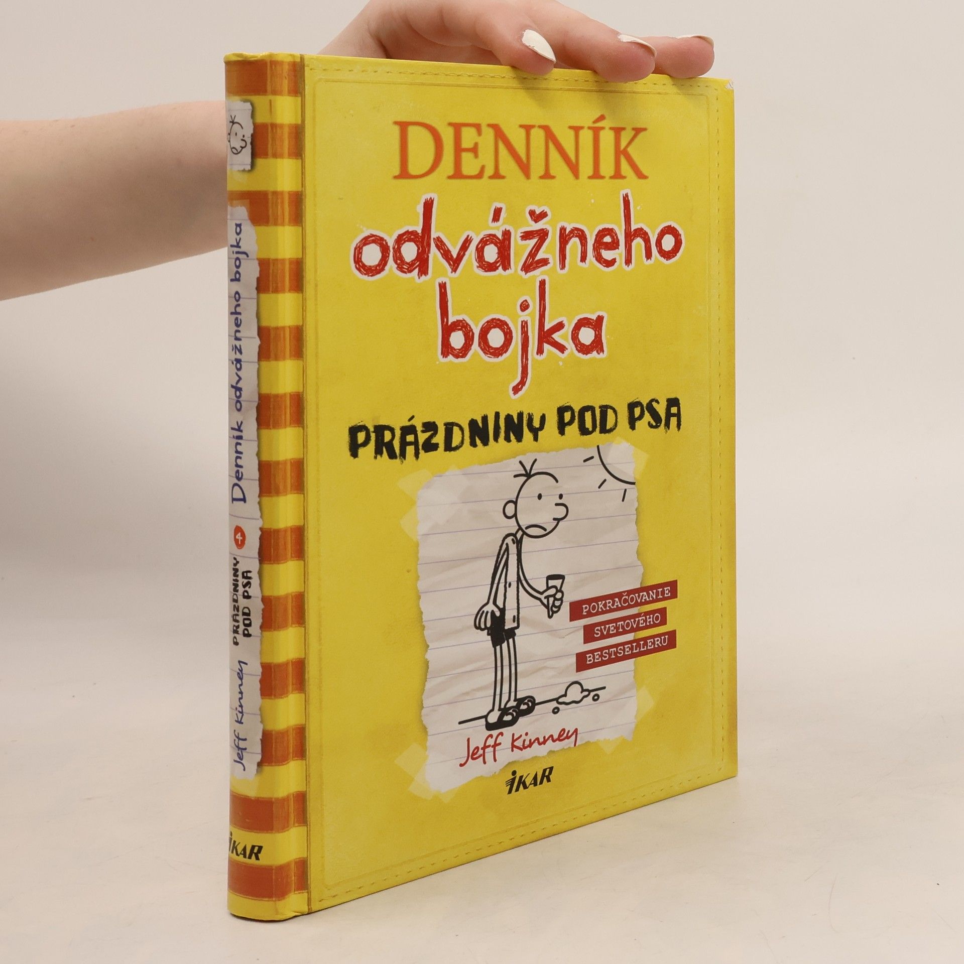 Jeff Kinney Denník odvážneho bojka 4: Prázdniny pod psa