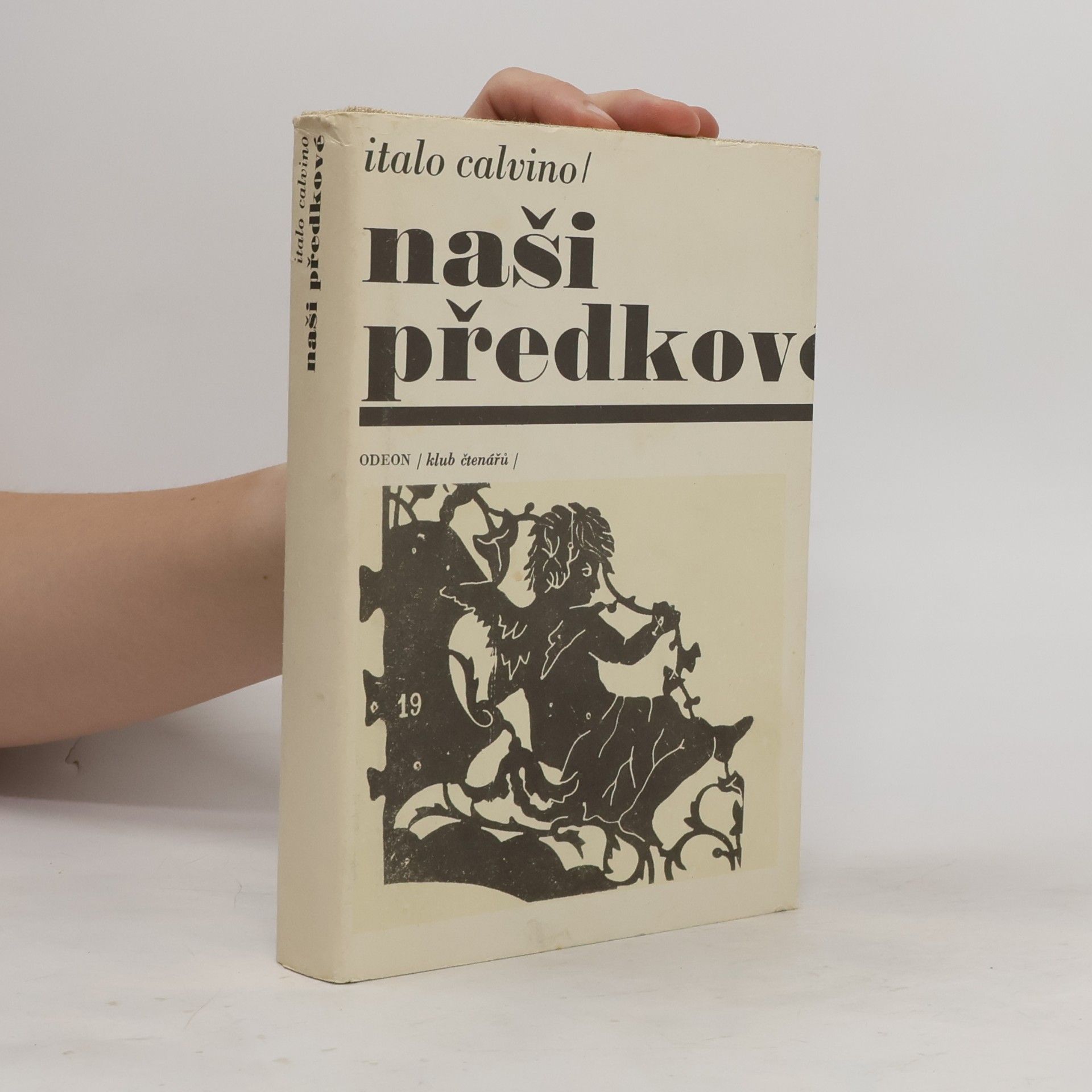 Italo Calvino Naši předkové