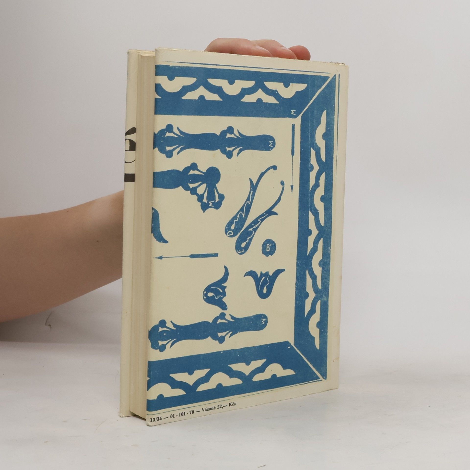 Italo Calvino Naši předkové