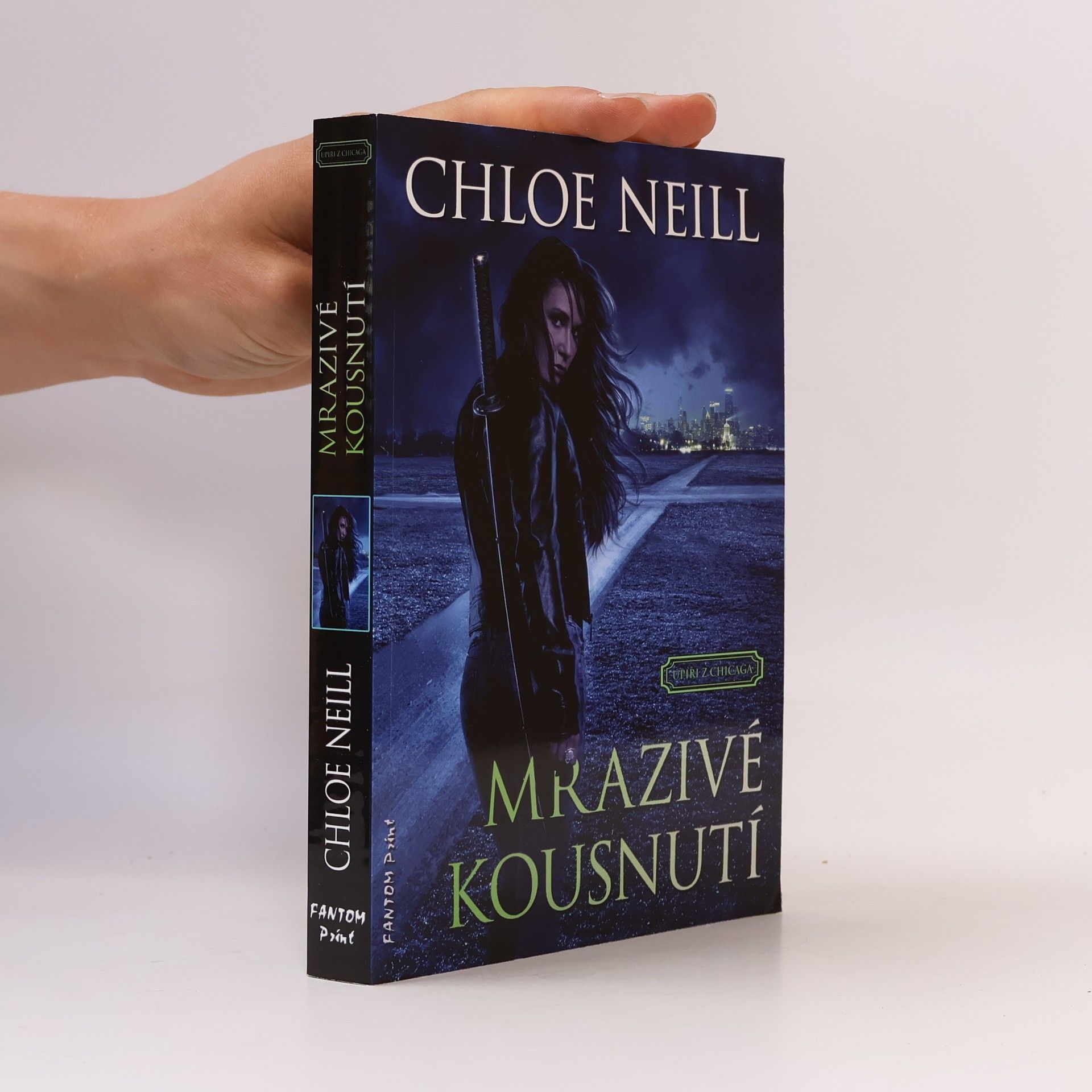 Chloe Neill Mrazivé kousnutí