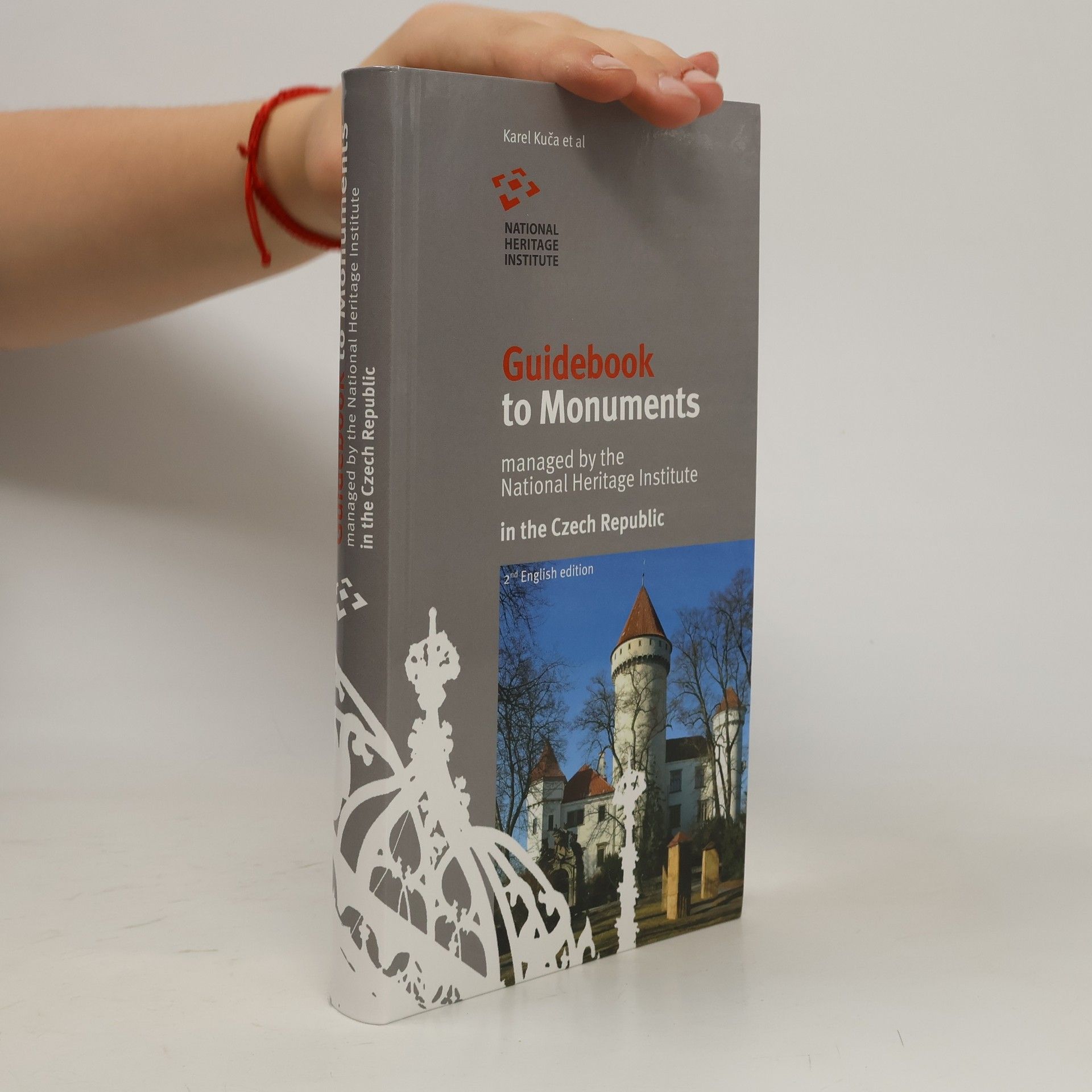 Harriet Landseer Guidebook to monuments : managed by the National Heritage Institute in the Czech Republic