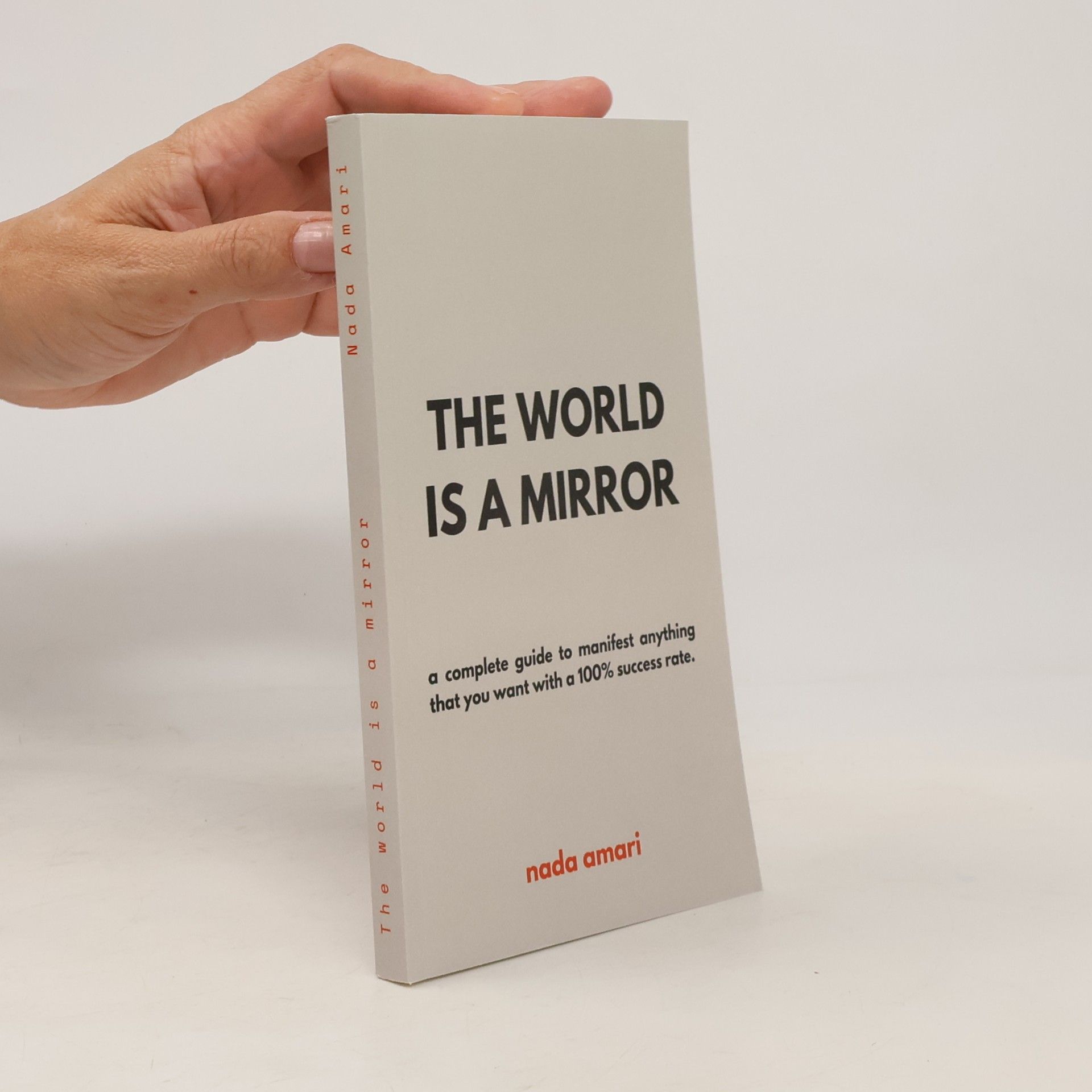 Nada Amari The World Is a Mirror