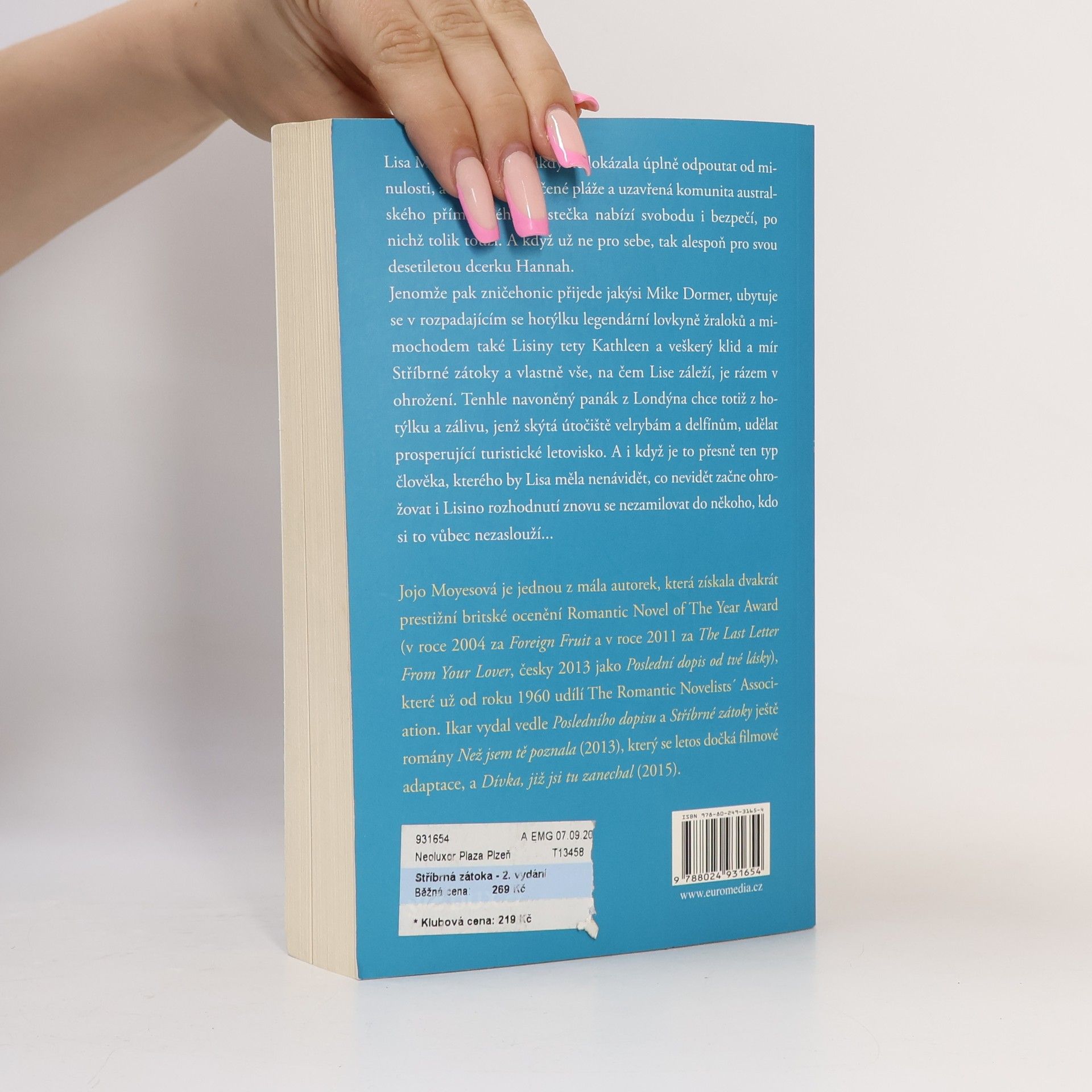 Jojo Moyes Stříbrná zátoka