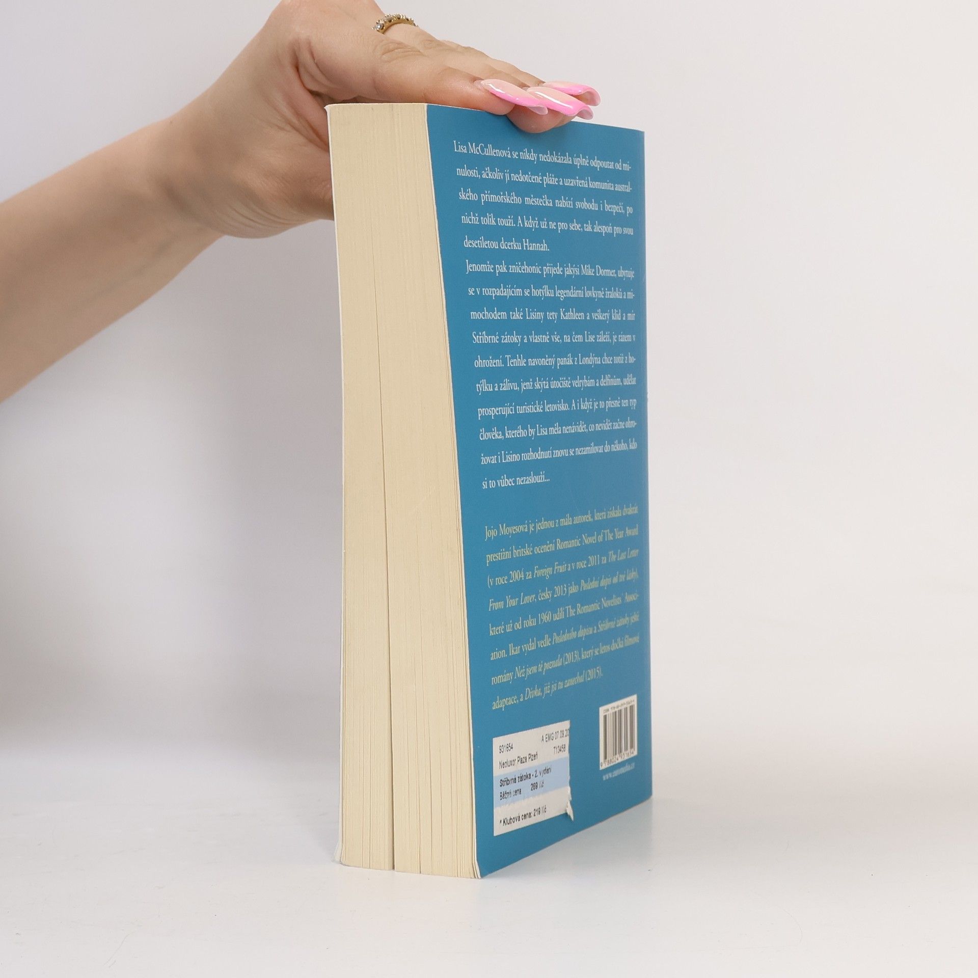 Jojo Moyes Stříbrná zátoka