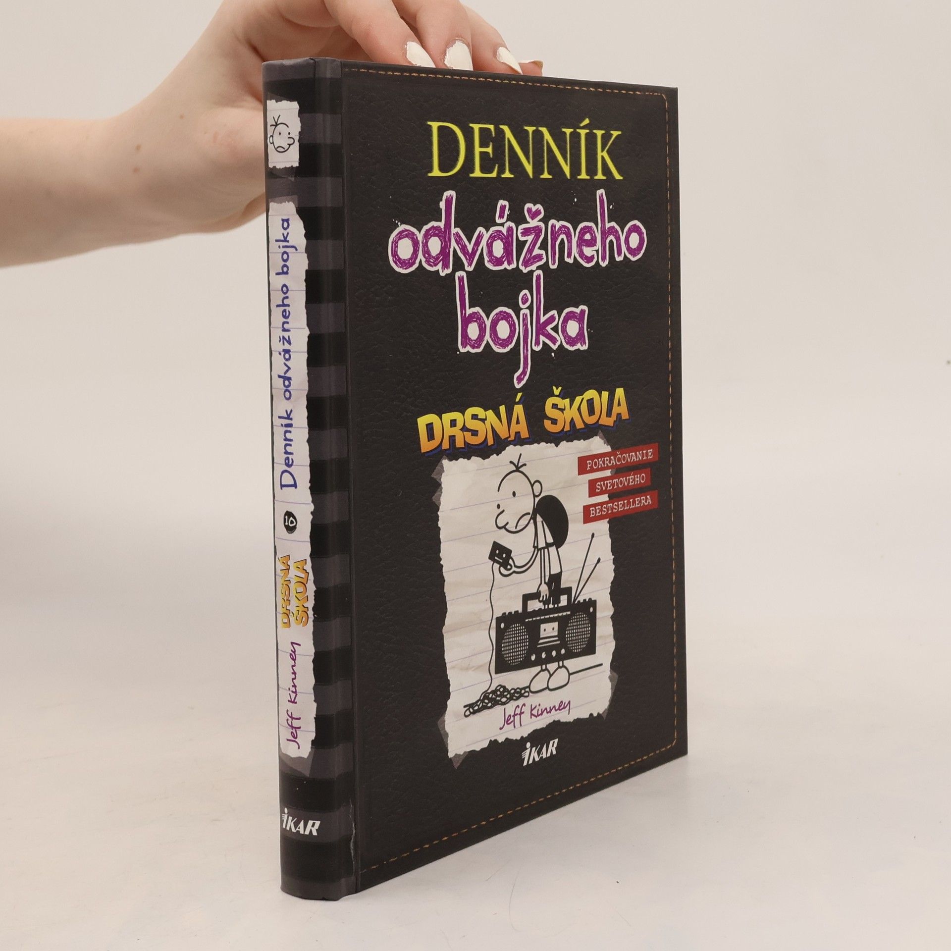 Jeff Kinney Denník odvážneho bojka 10. Drsná škola