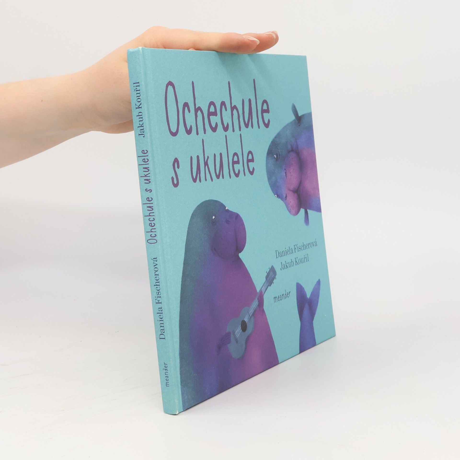 Daniela Fischer Ochechule s ukulele
