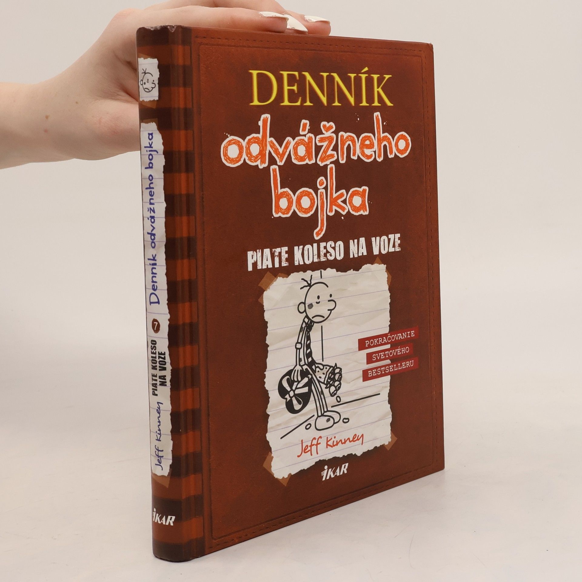 Jeff Kinney Denník odvážneho bojka 7. Piate koleso na voze