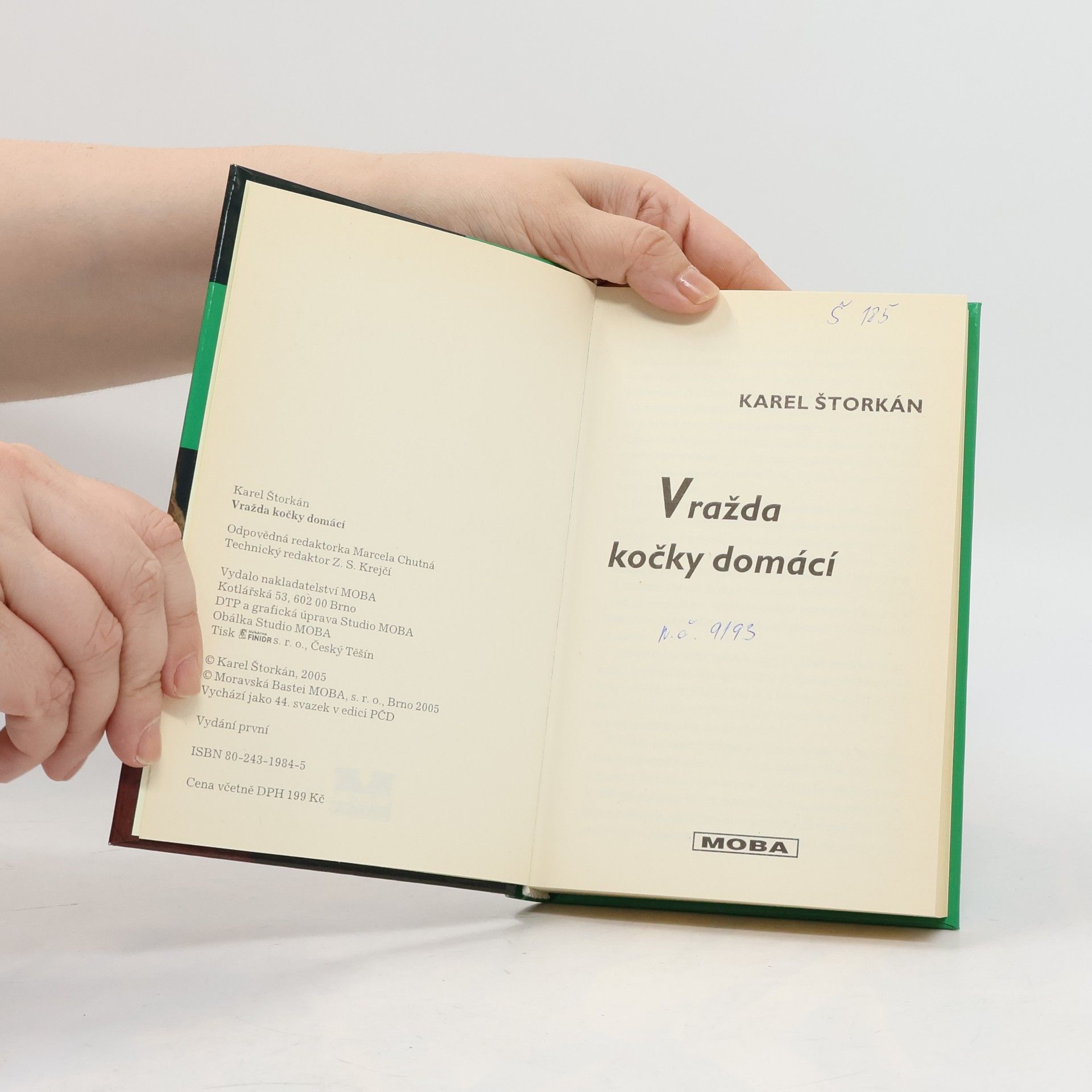 Karel Štorkán Vražda kočky domácí