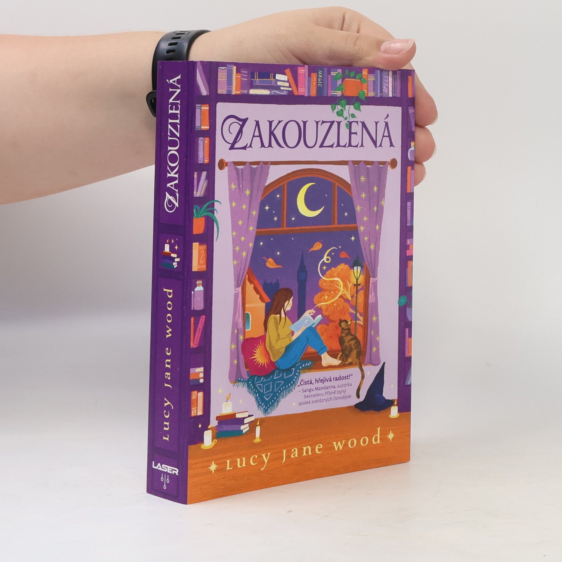 Lucy Jane Wood Zakouzlená