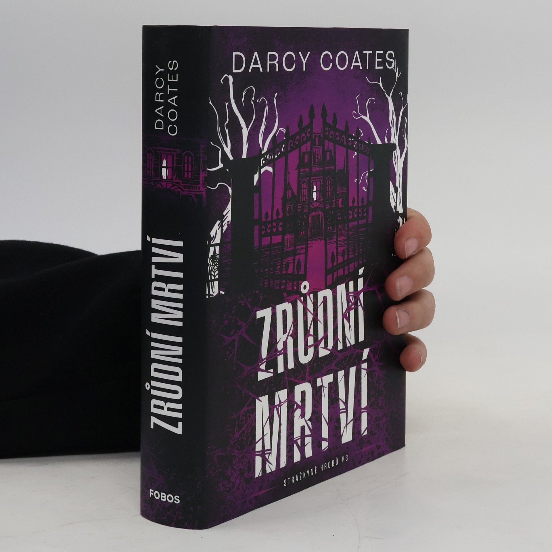 Darcy Coates Zrůdní mrtví