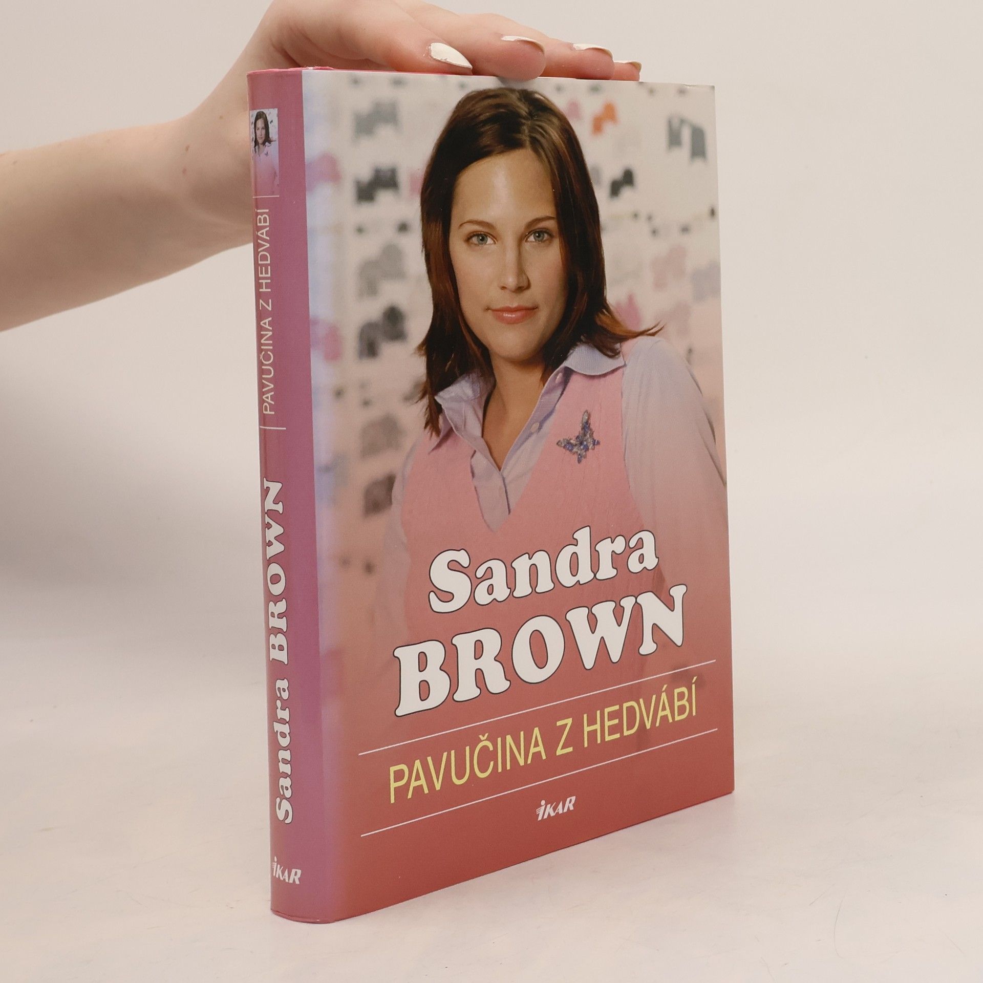 Sandra Brown Pavučina z hedvábí