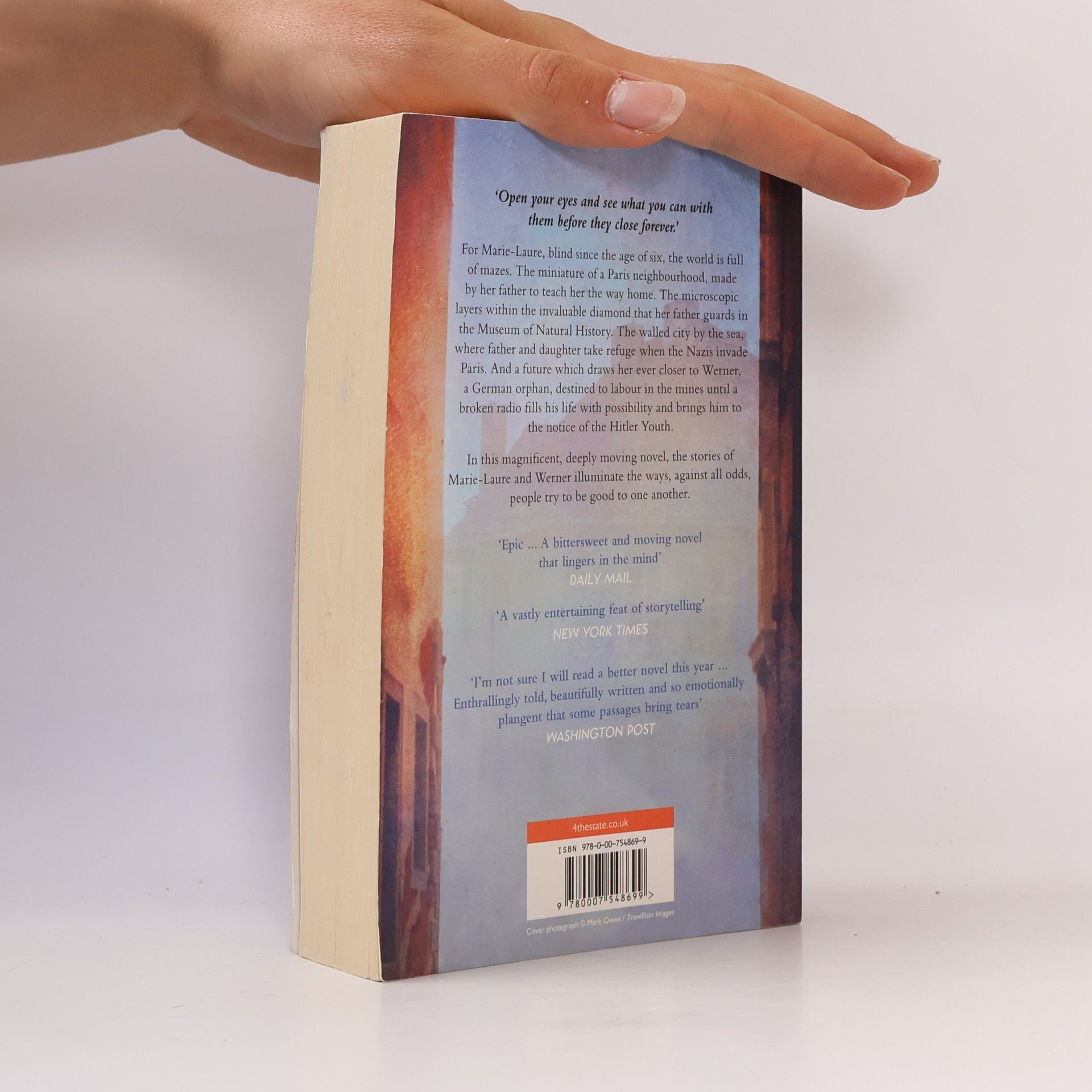Anthony Doerr All the light we cannot see