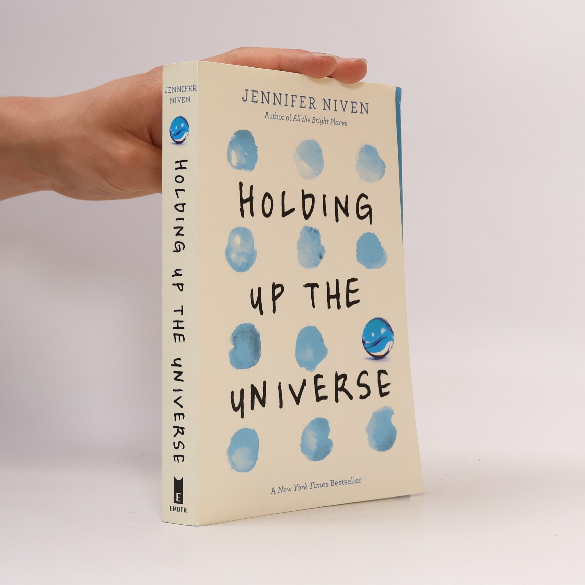 Jennifer Niven Holding Up the Universe