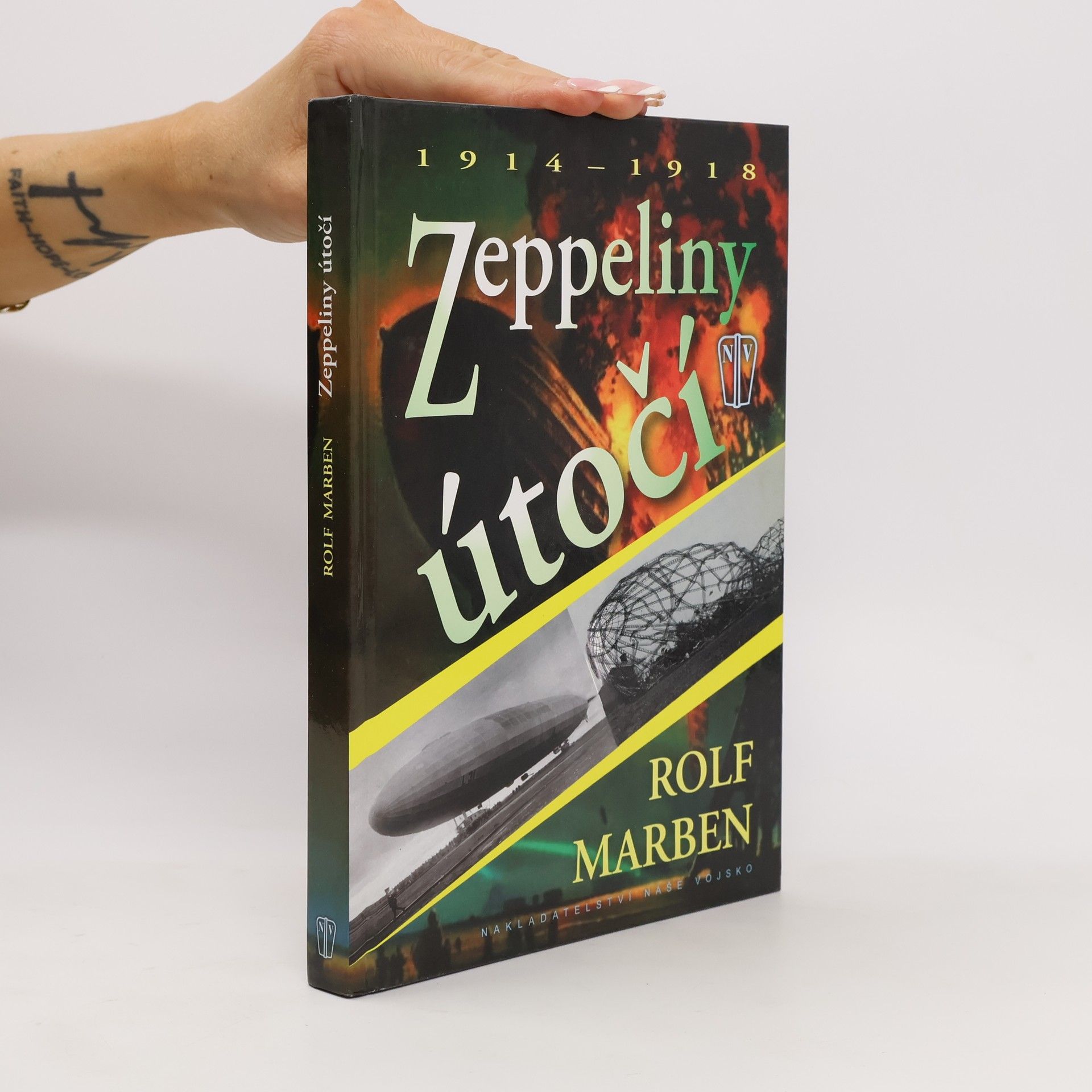 Rolf Marben Zeppeliny útočí