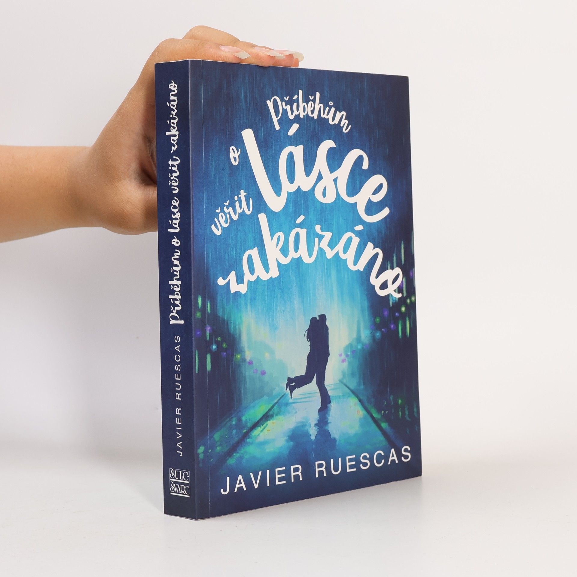 Javier Ruescas Příběhům o lásce věřit zakázáno