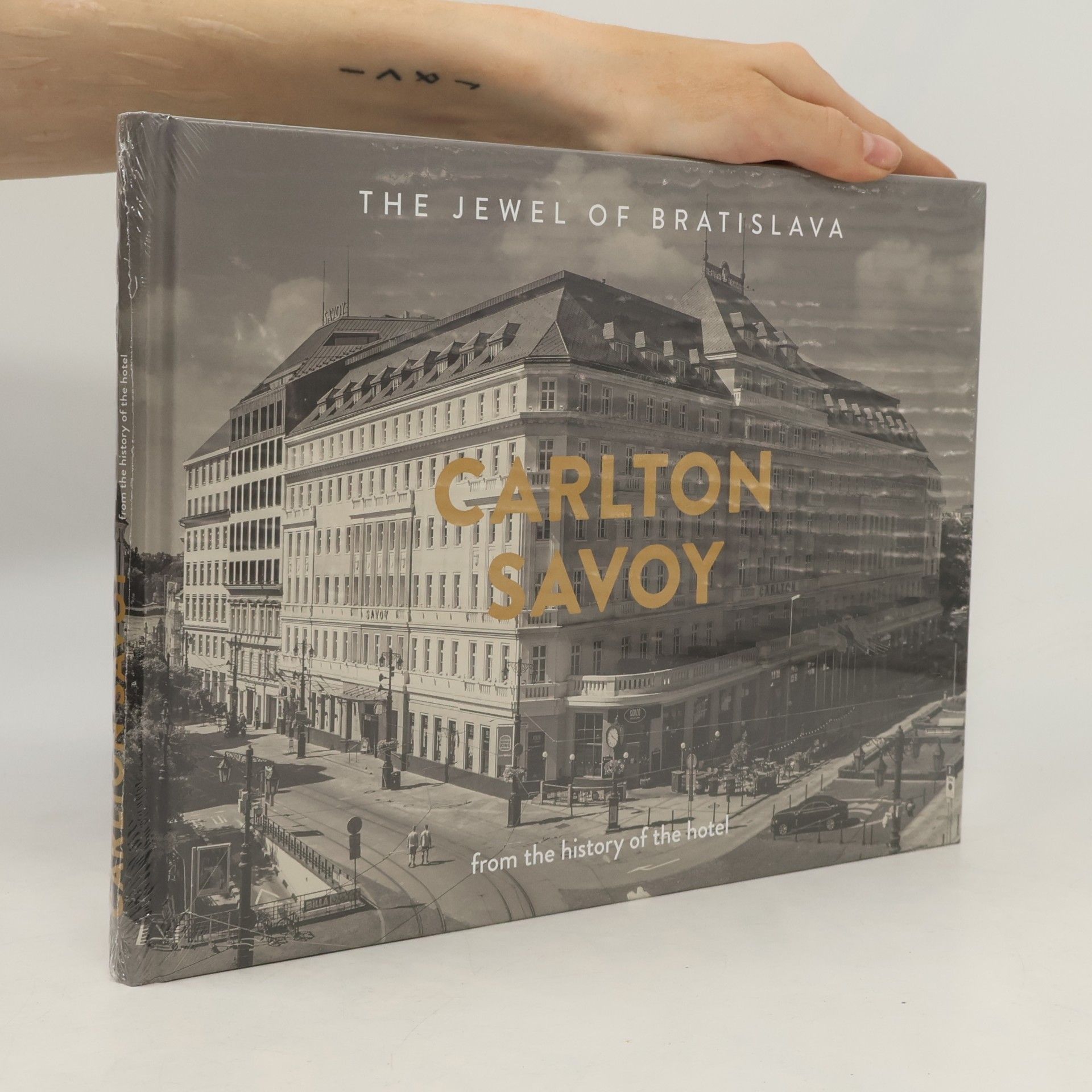 Július Cmorej Carlton Savoy