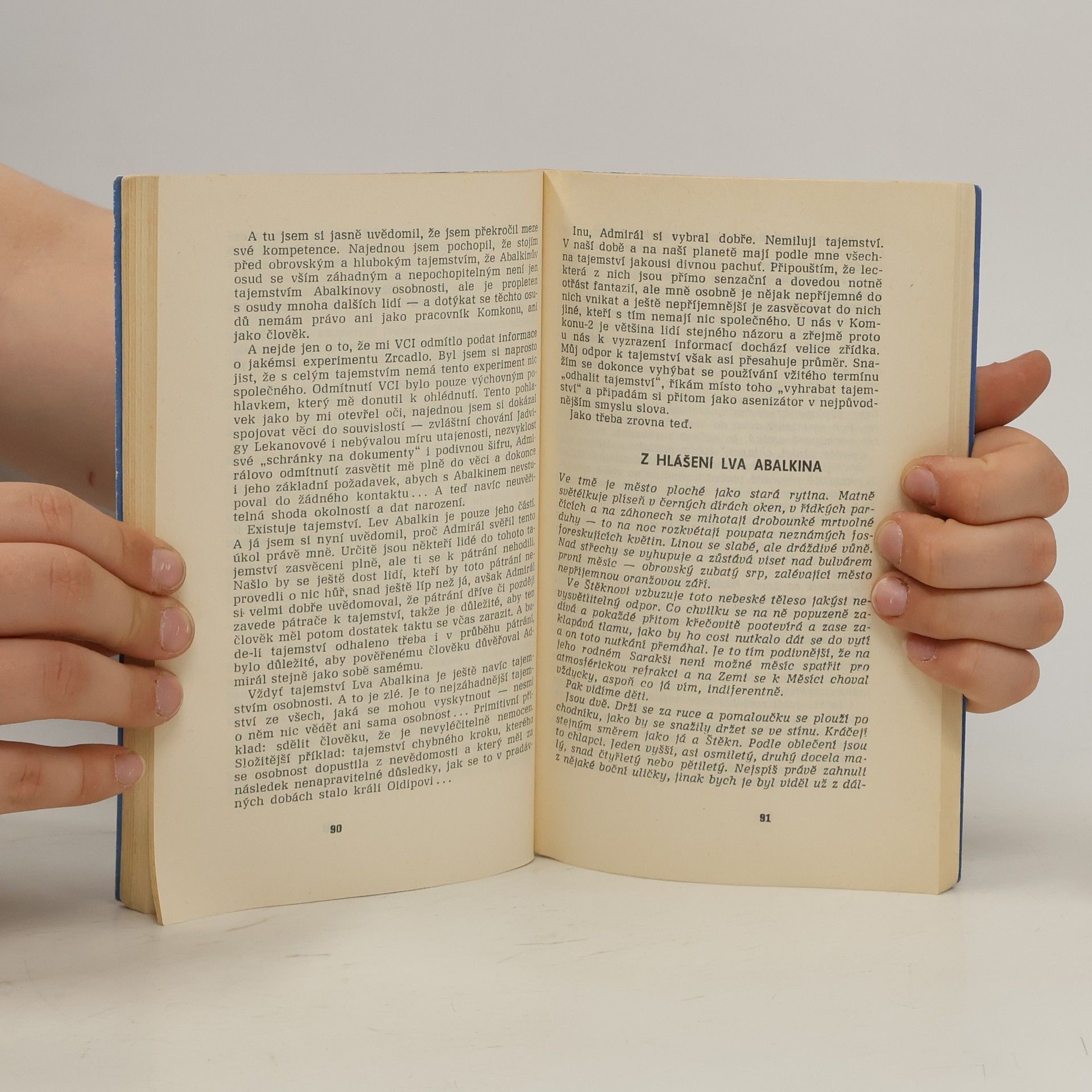 Arkady Strugatsky Brouk v mraveništi