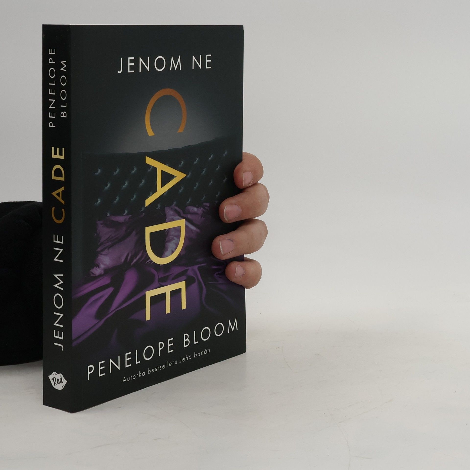 Penelope Bloom Jenom ne Cade
