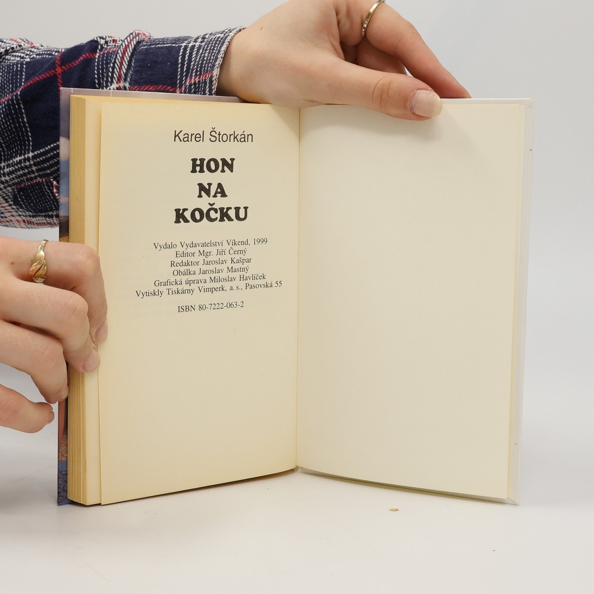 Karel Štorkán Hon na kočku