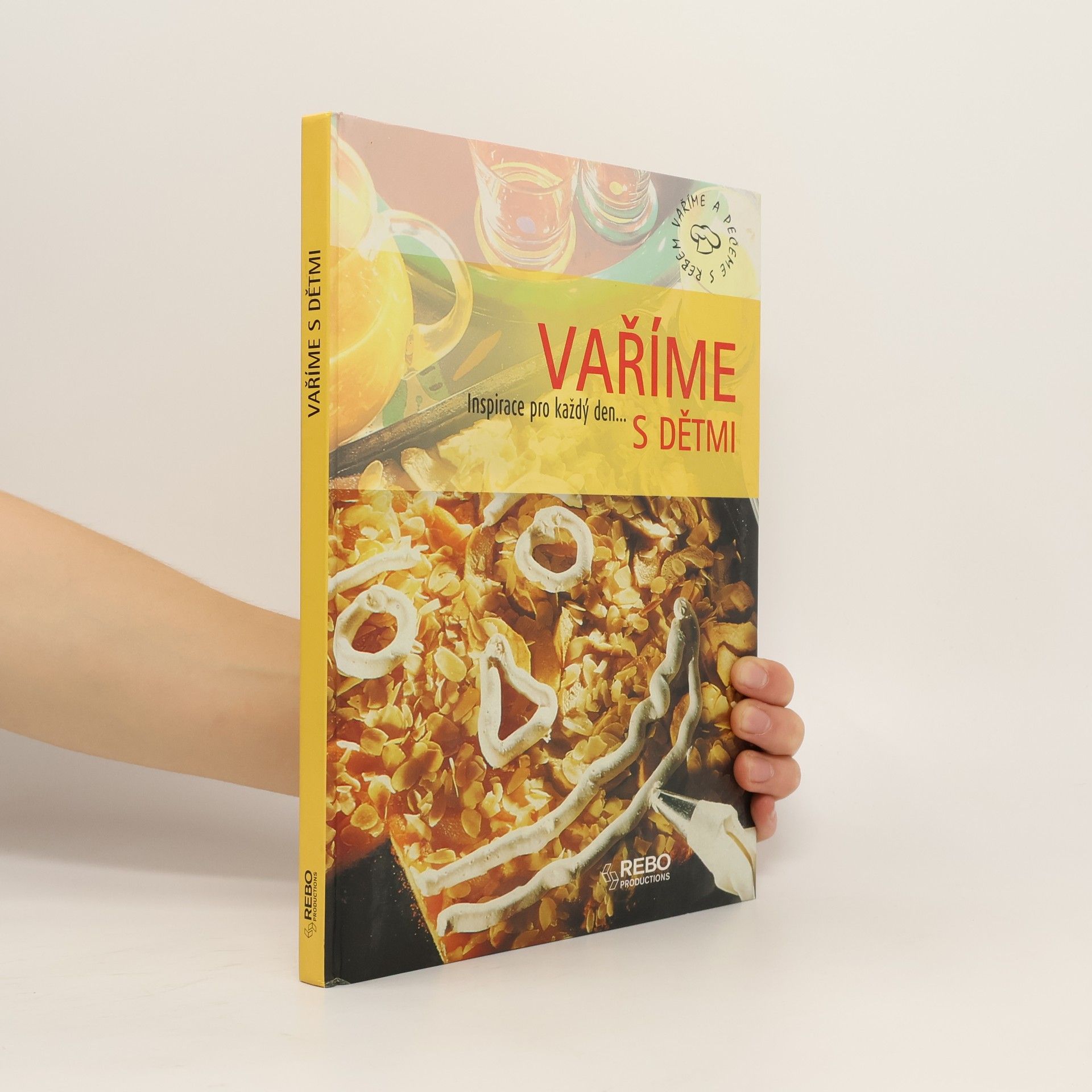 AA.VV. Vaříme s dětmi