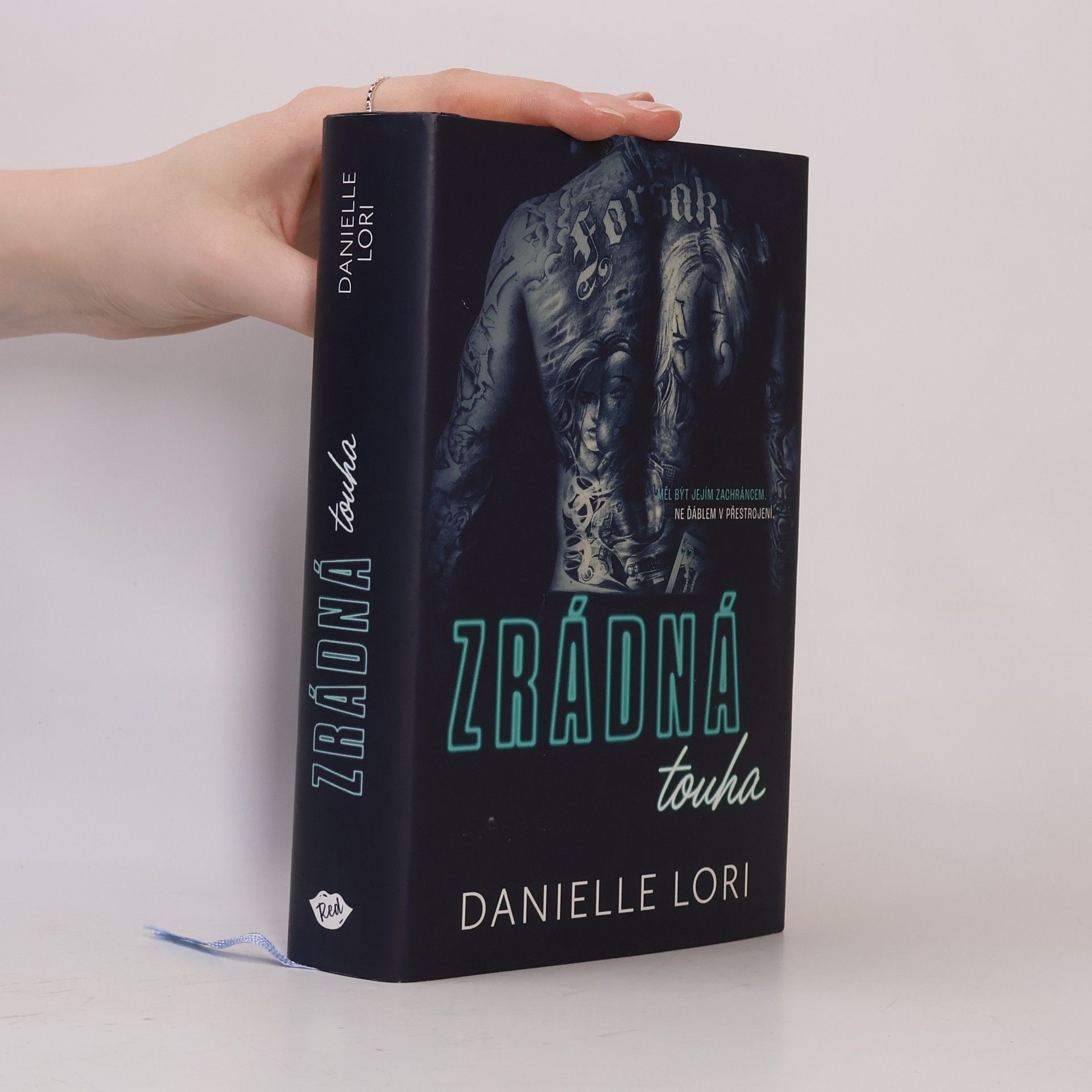 Danielle Lori Zrádná touha