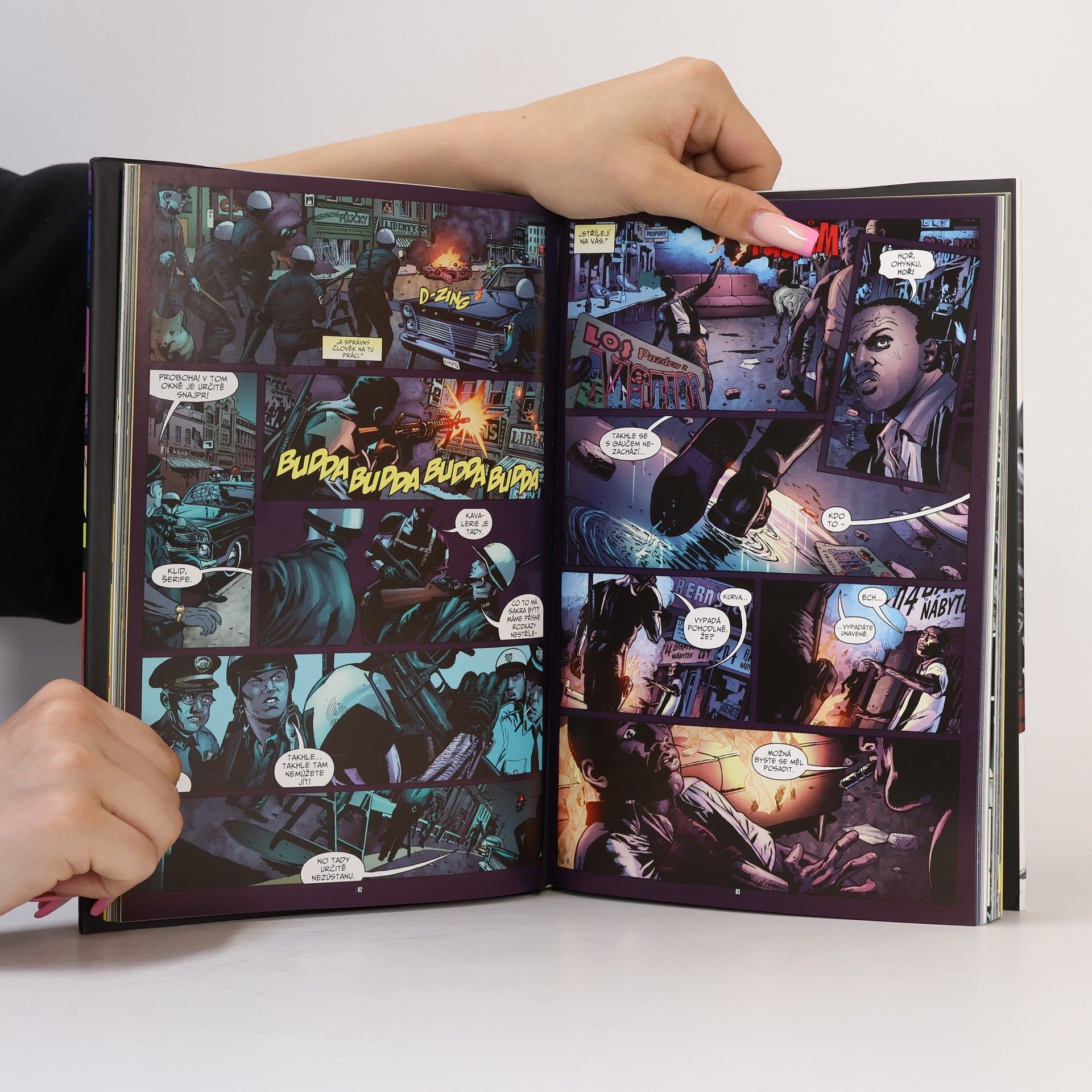 Brian Azzarello Před Strážci. Komediant, Rorschach