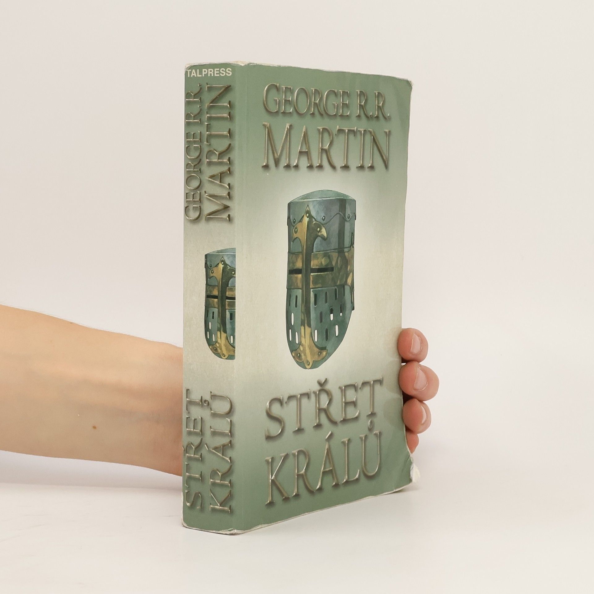 George R. R. Martin Střet králů. Část první