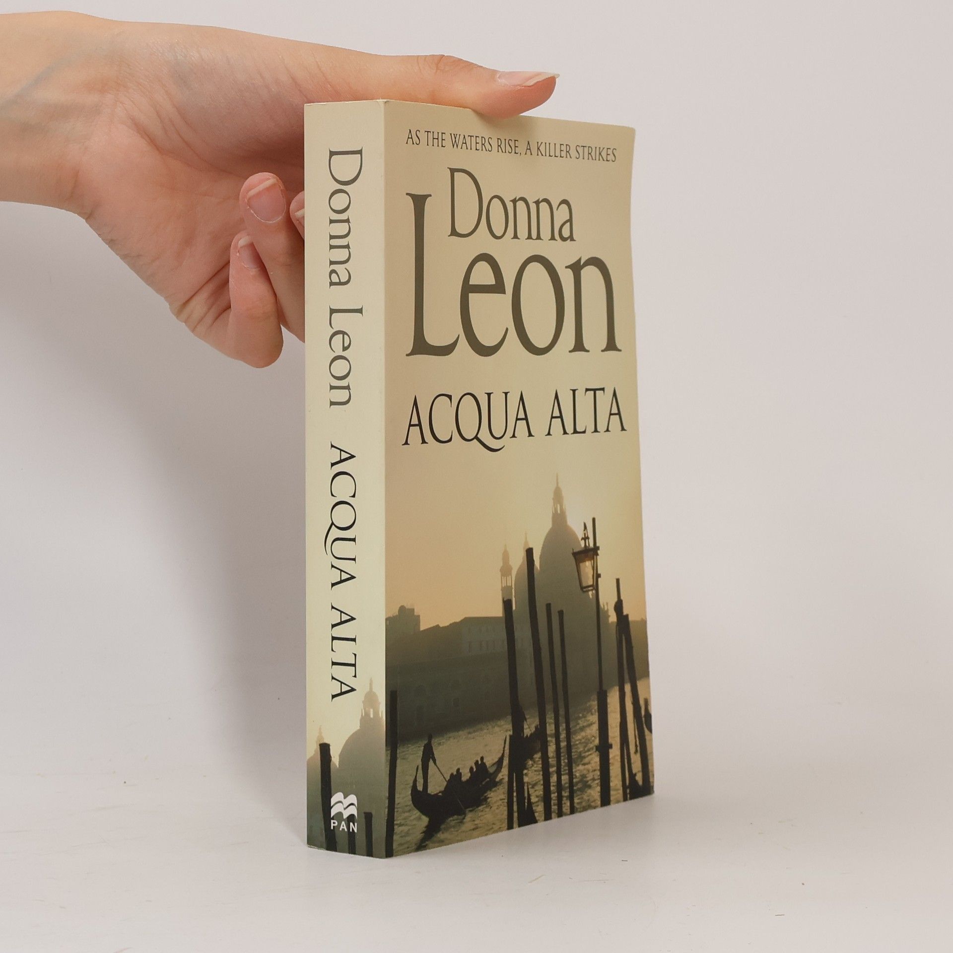 Donna Leon Acqua Alta
