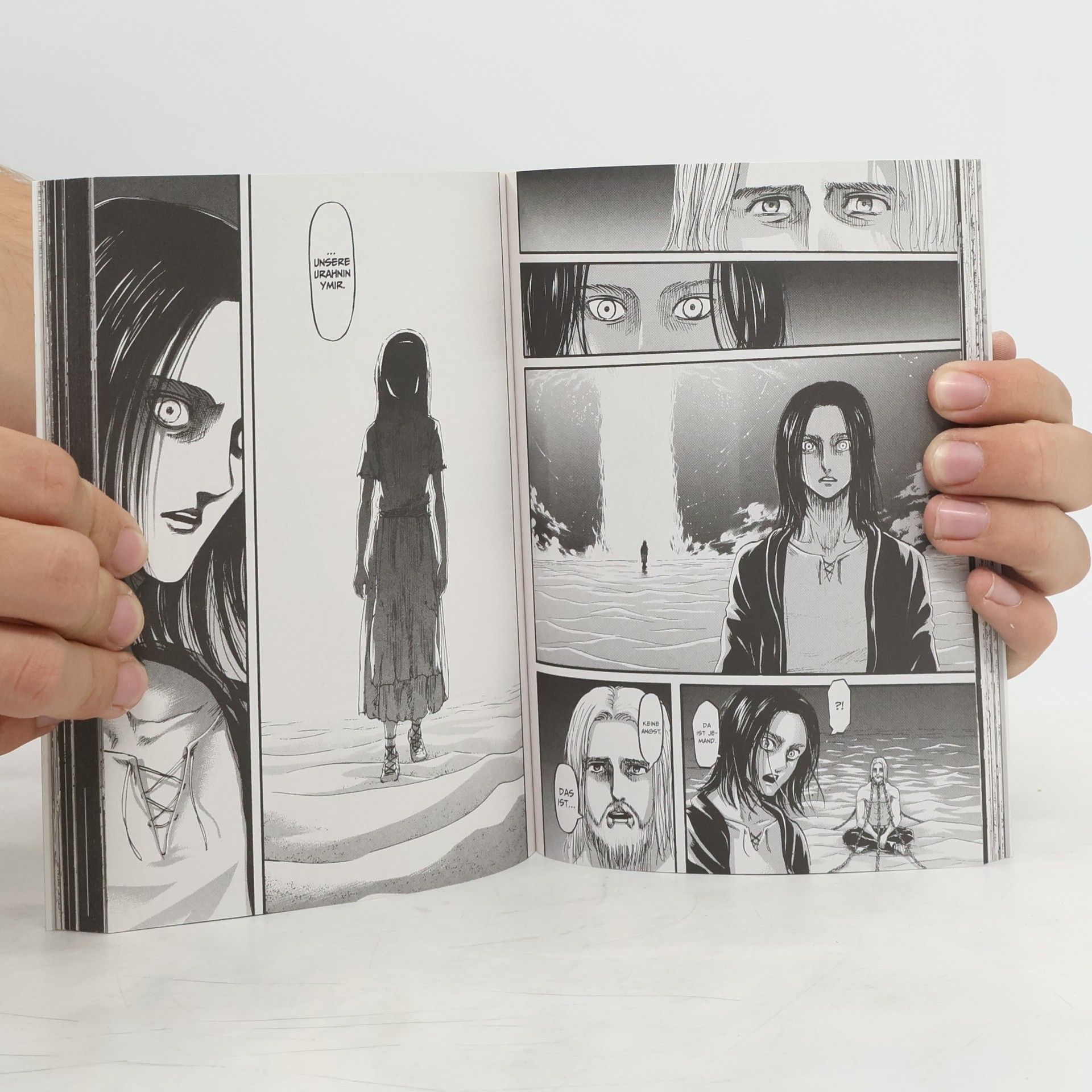 Hadžime Isajama Attack on Titan 30