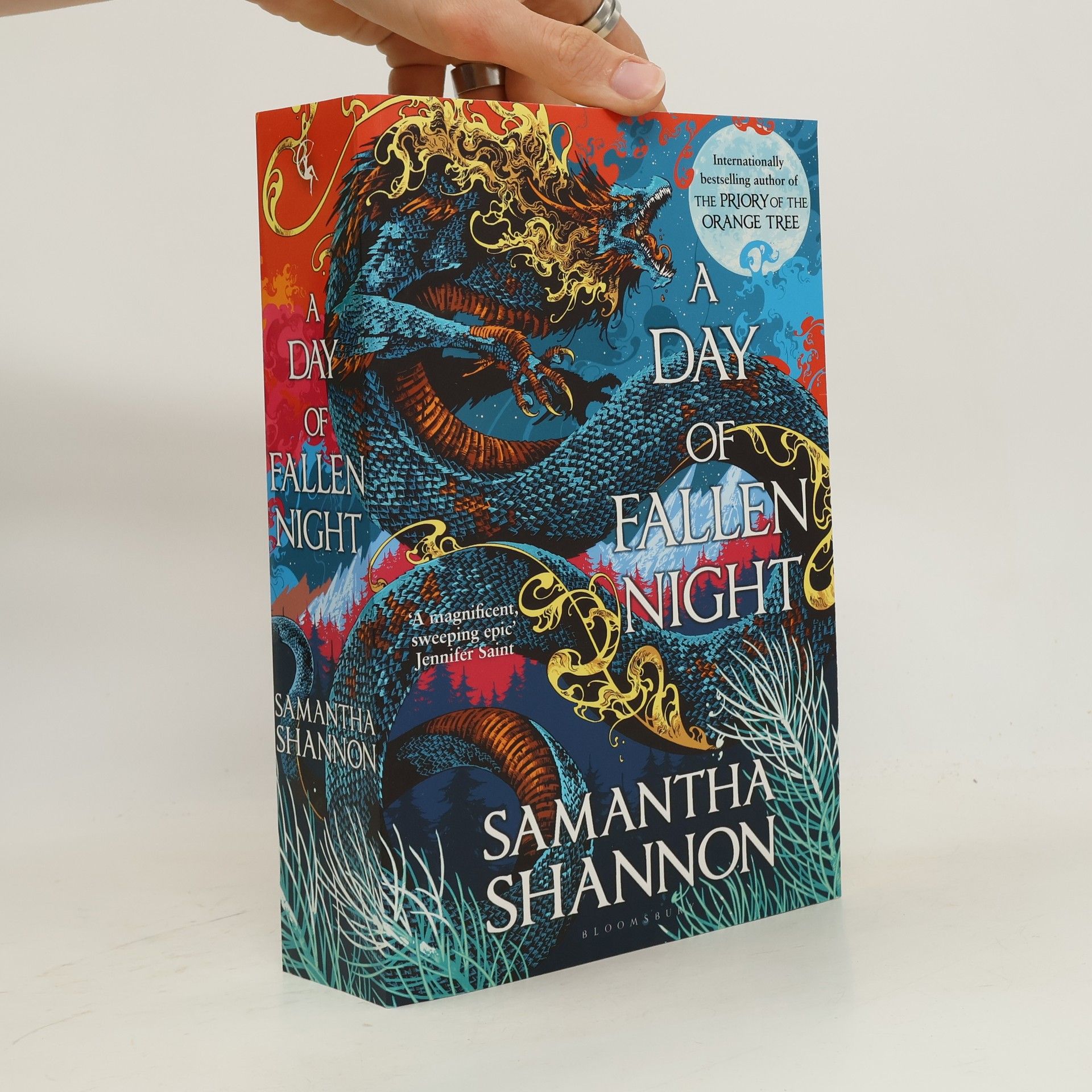 Samantha Shannon A Day of Fallen Night