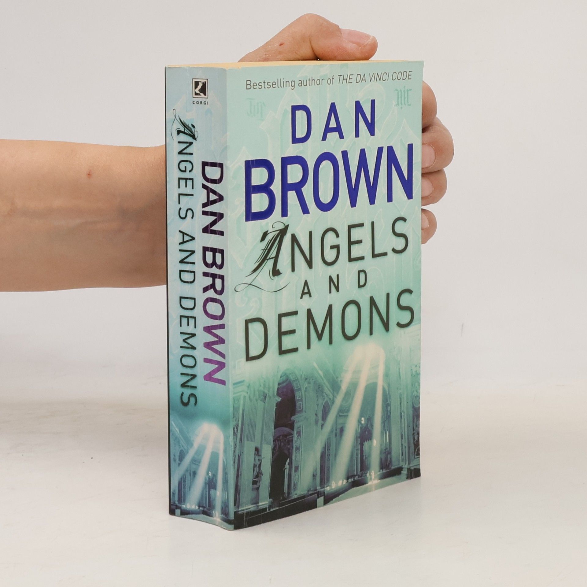 Dan Brown Angels and Demons
