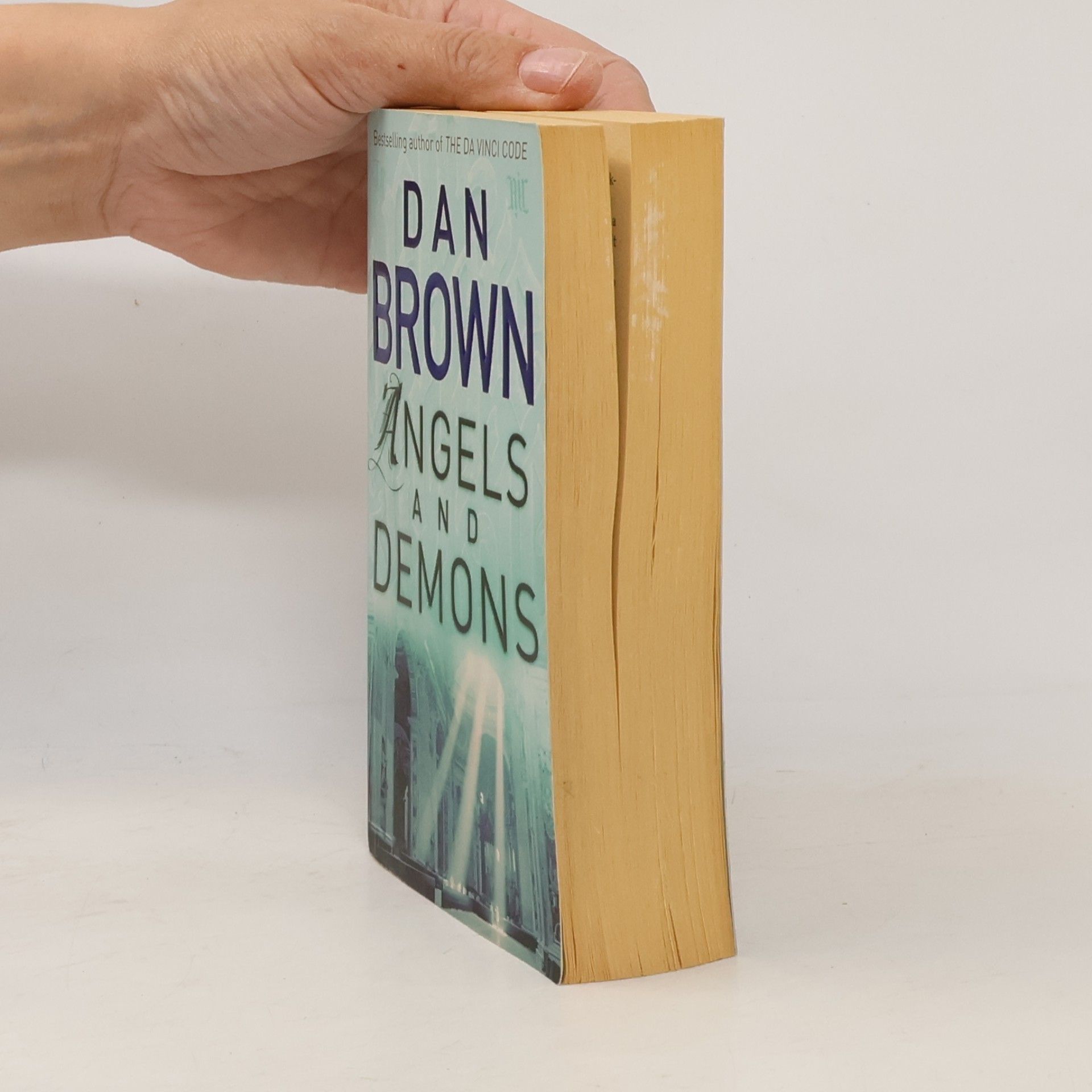 Dan Brown Angels and Demons