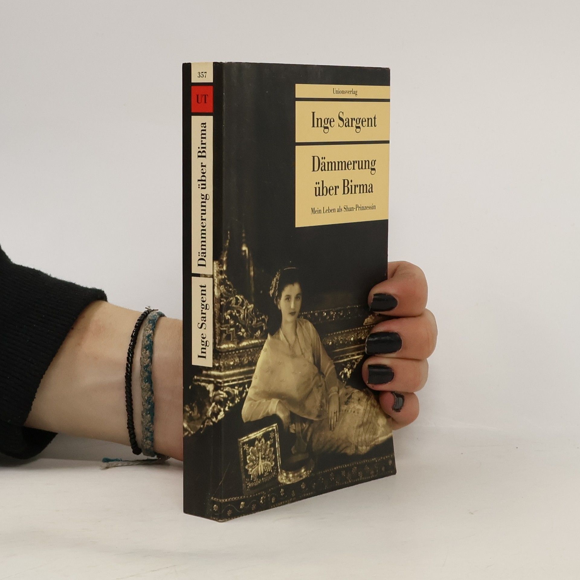 Inge Sargent Dämmerung über Birma