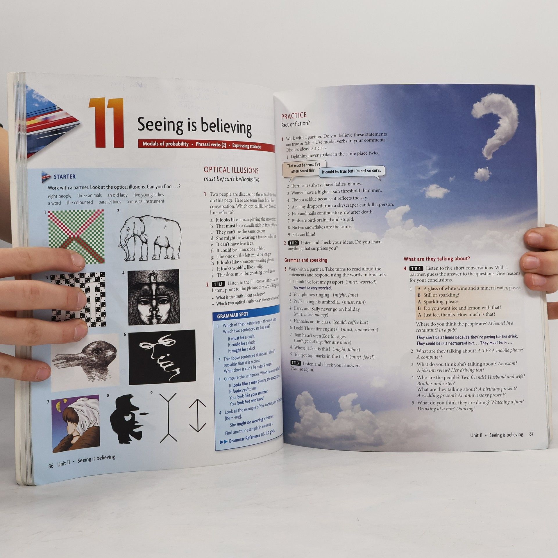 Liz Soars New Headway. Intermediate. Maturita student's book
