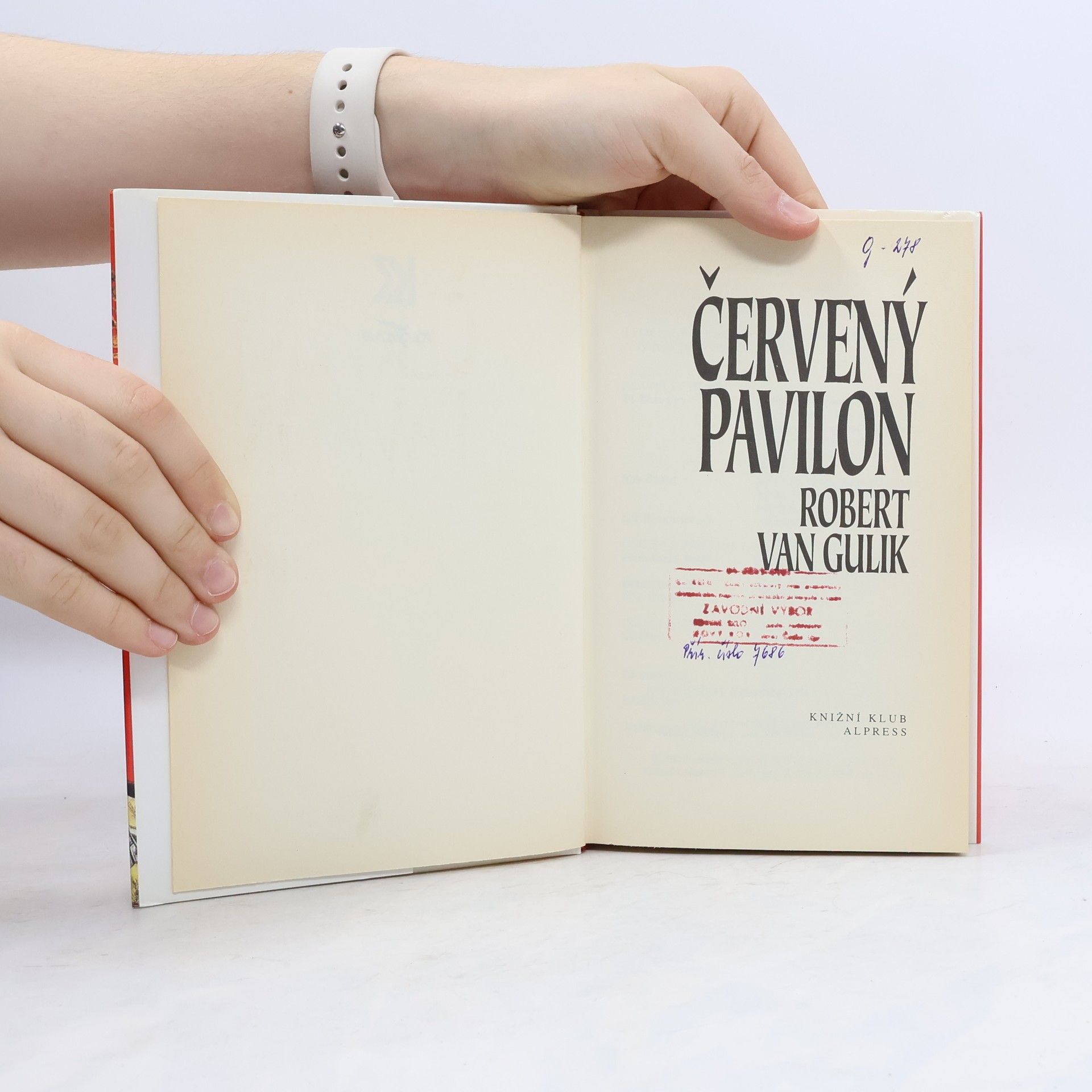 Robert van Gulik Červený pavilon