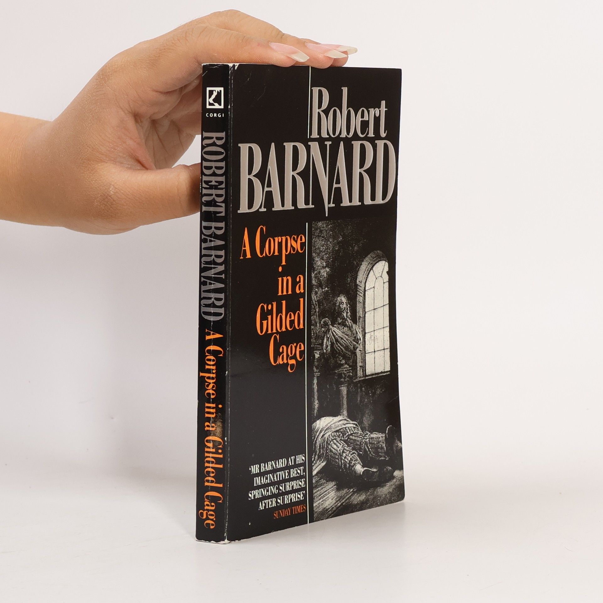 Robert Barnard A Corpse in a Gilded Cage
