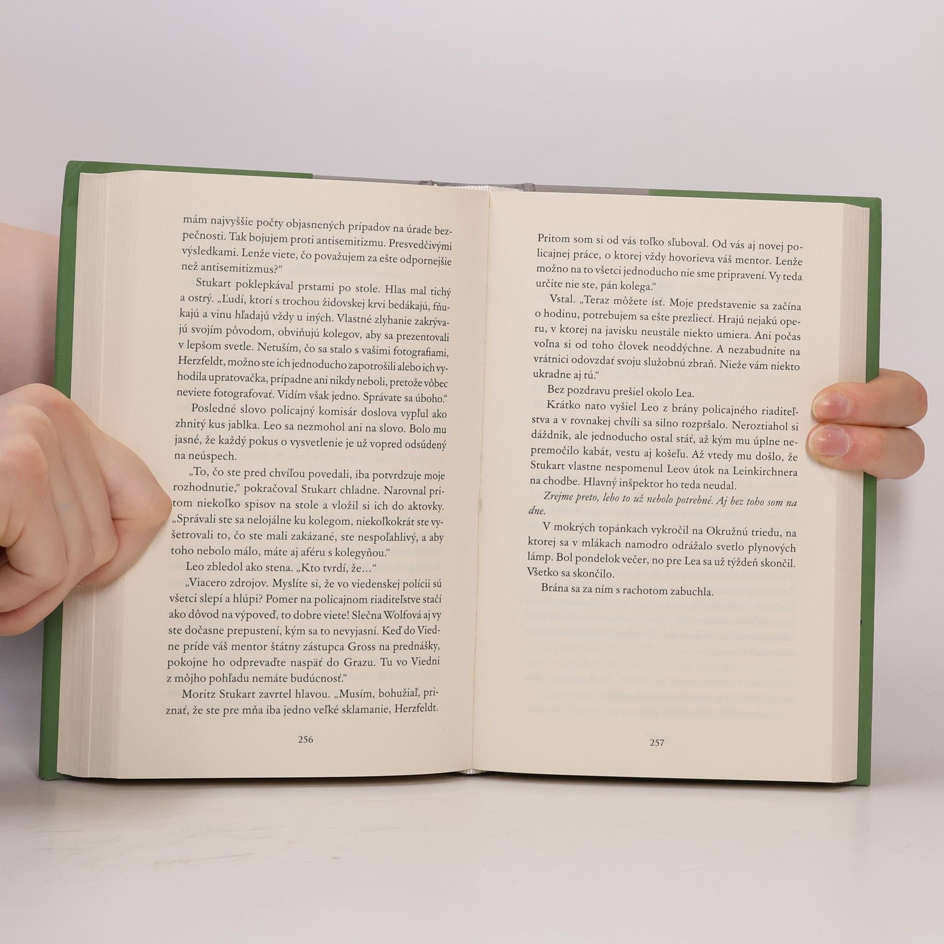 Oliver Pötzsch Hrobárov almanach