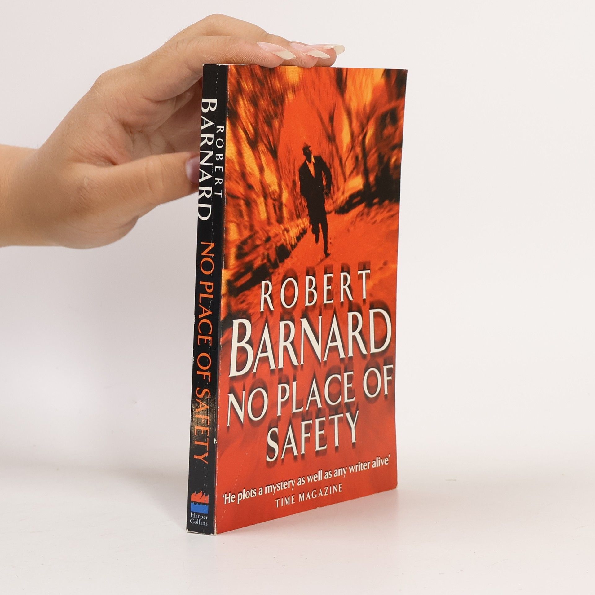 Robert Barnard No Place of Safety