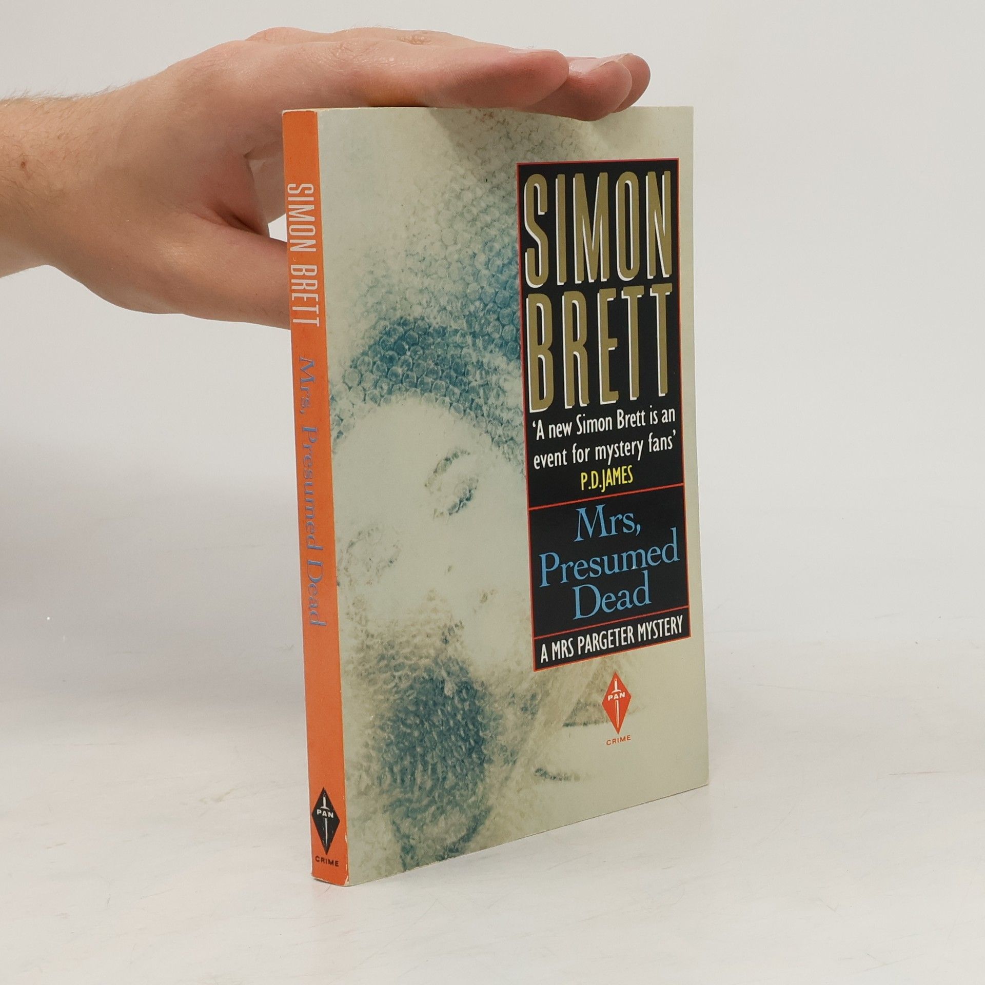 Simon Brett Mrs Pargeter Mystery: Mrs, Presumed Dead